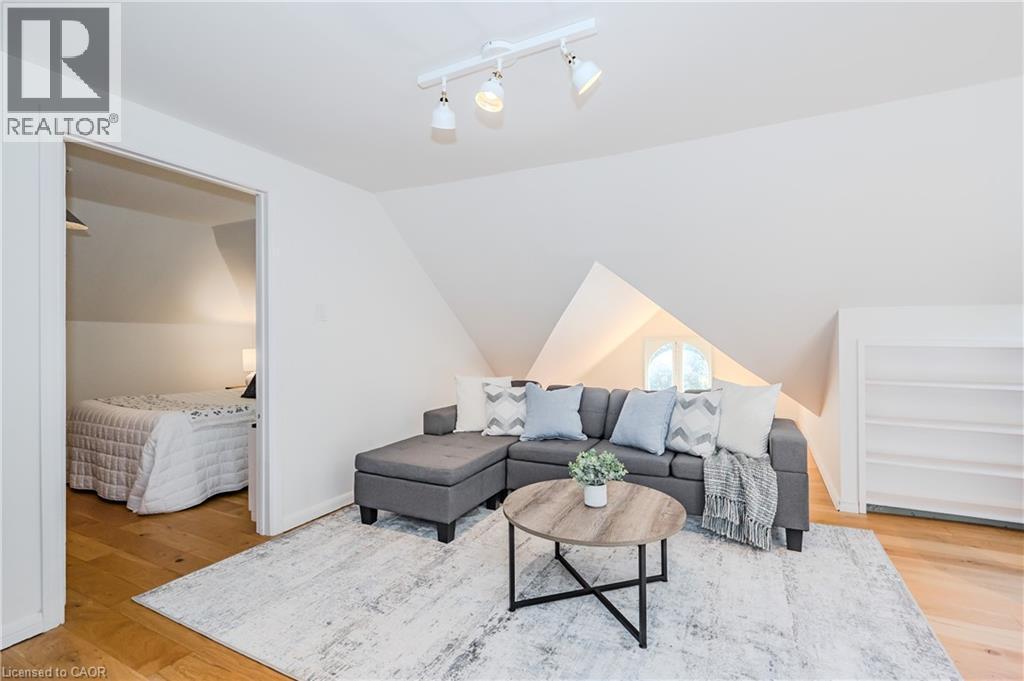 












138 DUBLIN Street N

,
Guelph,




Ontario
N1H4N7

