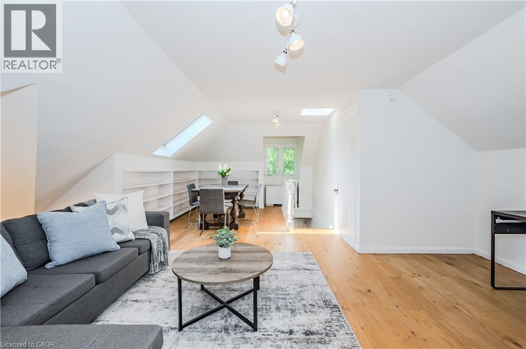 












138 DUBLIN Street N

,
Guelph,




Ontario
N1H4N7

