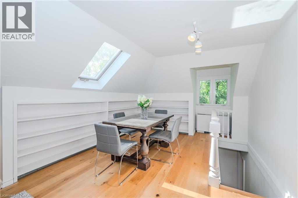 












138 DUBLIN Street N

,
Guelph,




Ontario
N1H4N7

