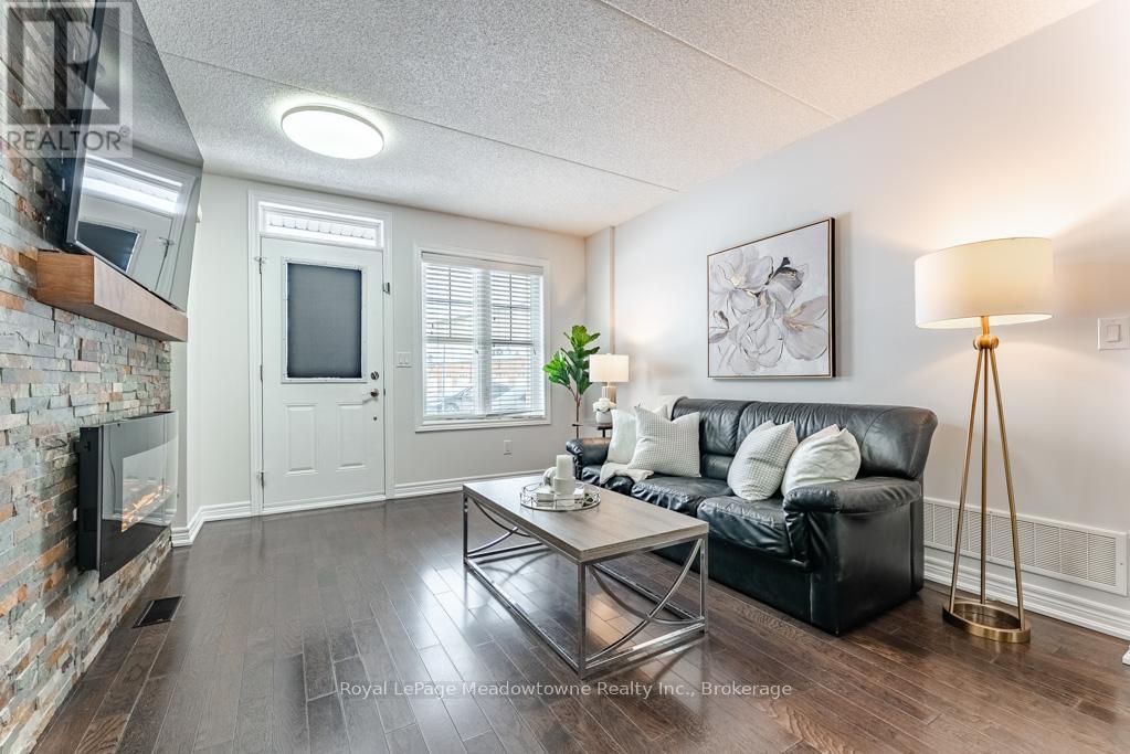 












77 - 1380 COSTIGAN ROAD

,
Milton (CL Clarke),




Ontario
L9T8L2

