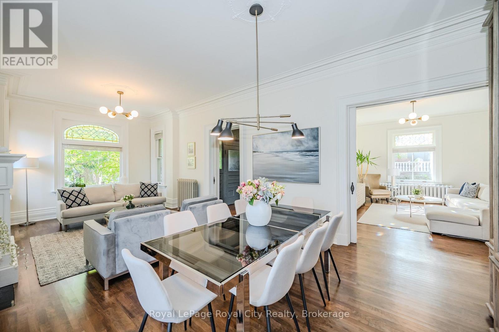 












138 DUBLIN STREET N

,
Guelph (Downtown),




Ontario
N1H4N7

