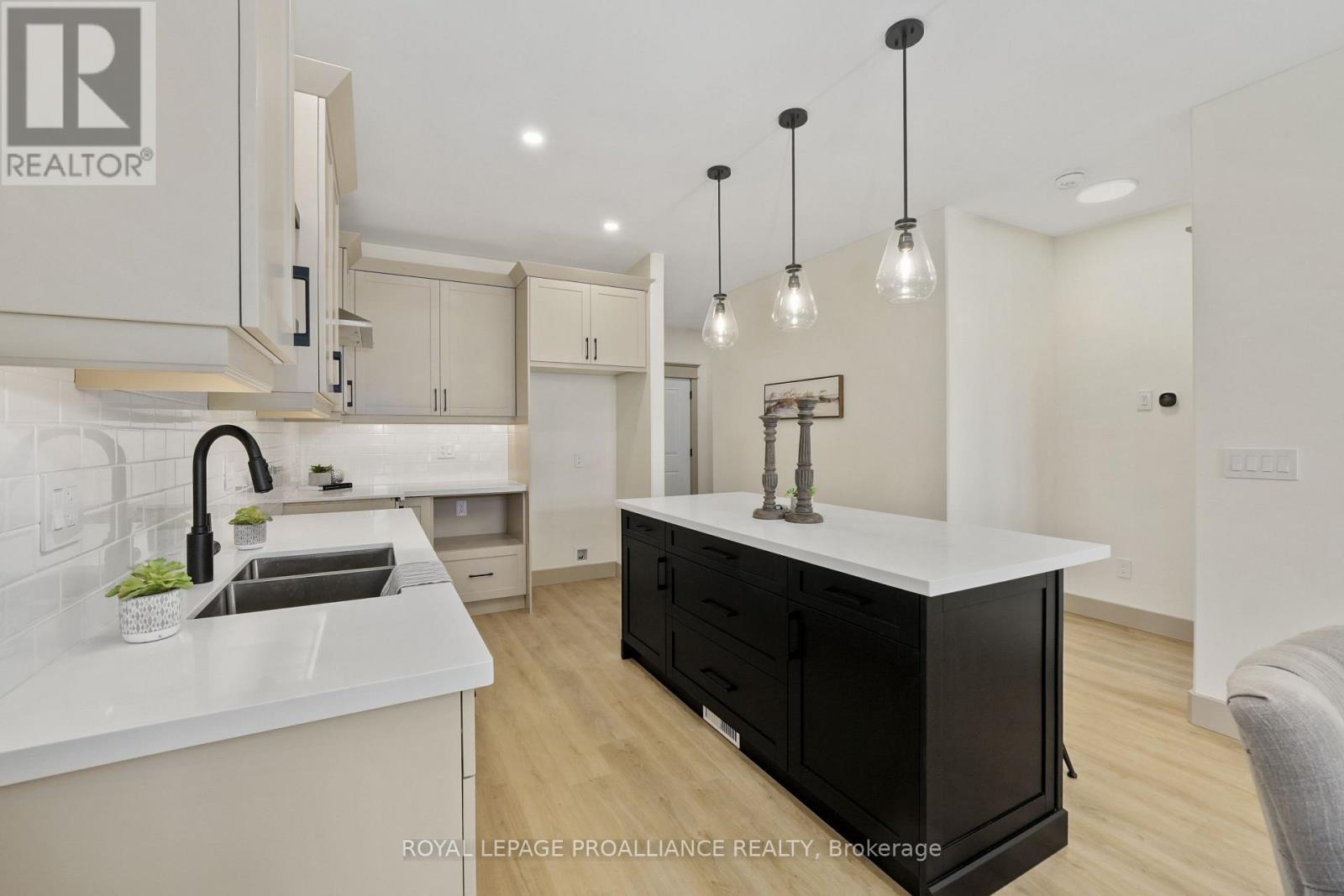 












27 HOLLINGSWORTH STREET

,
Cramahe (Colborne),




Ontario
K0K1S0

