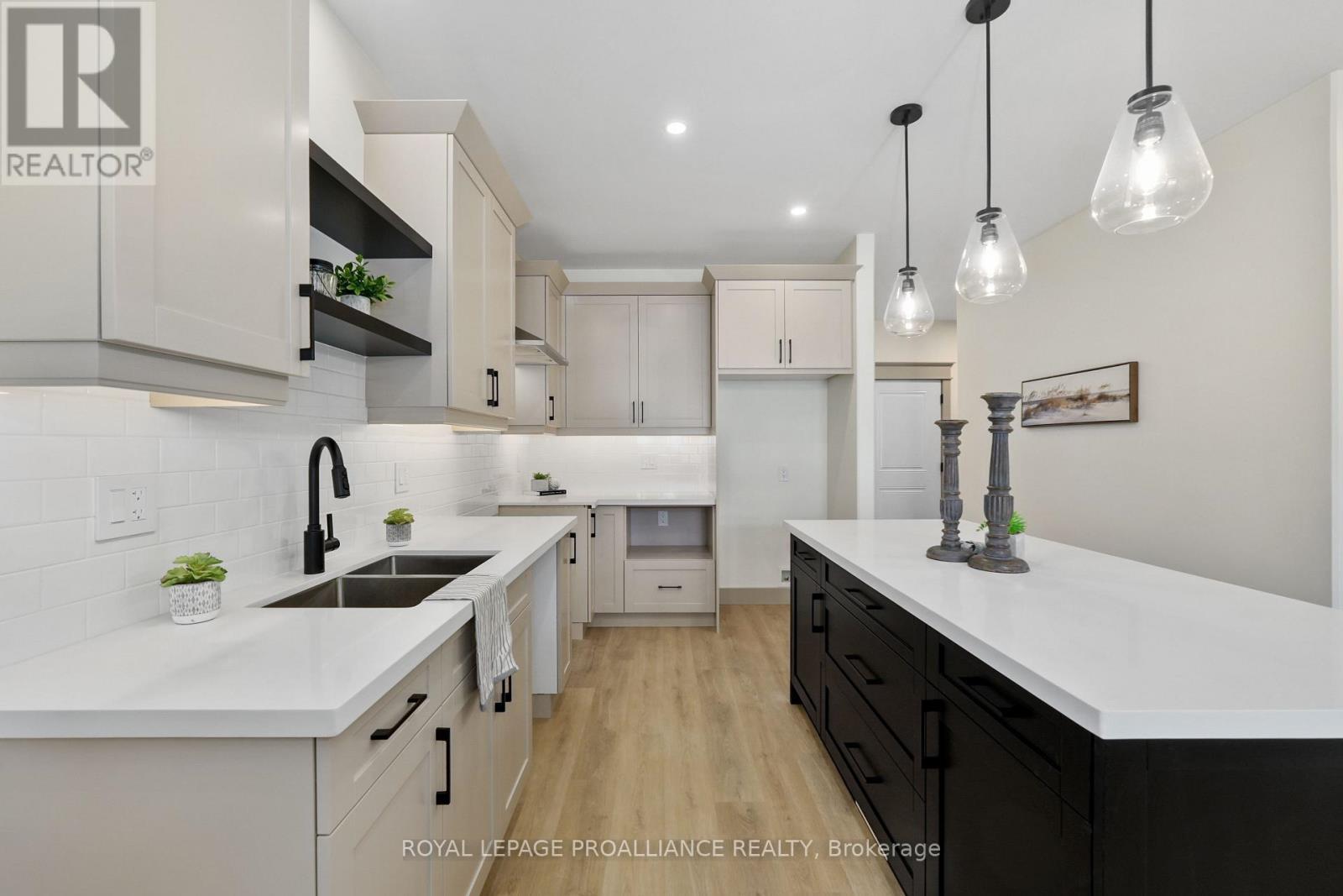 












27 HOLLINGSWORTH STREET

,
Cramahe (Colborne),




Ontario
K0K1S0

