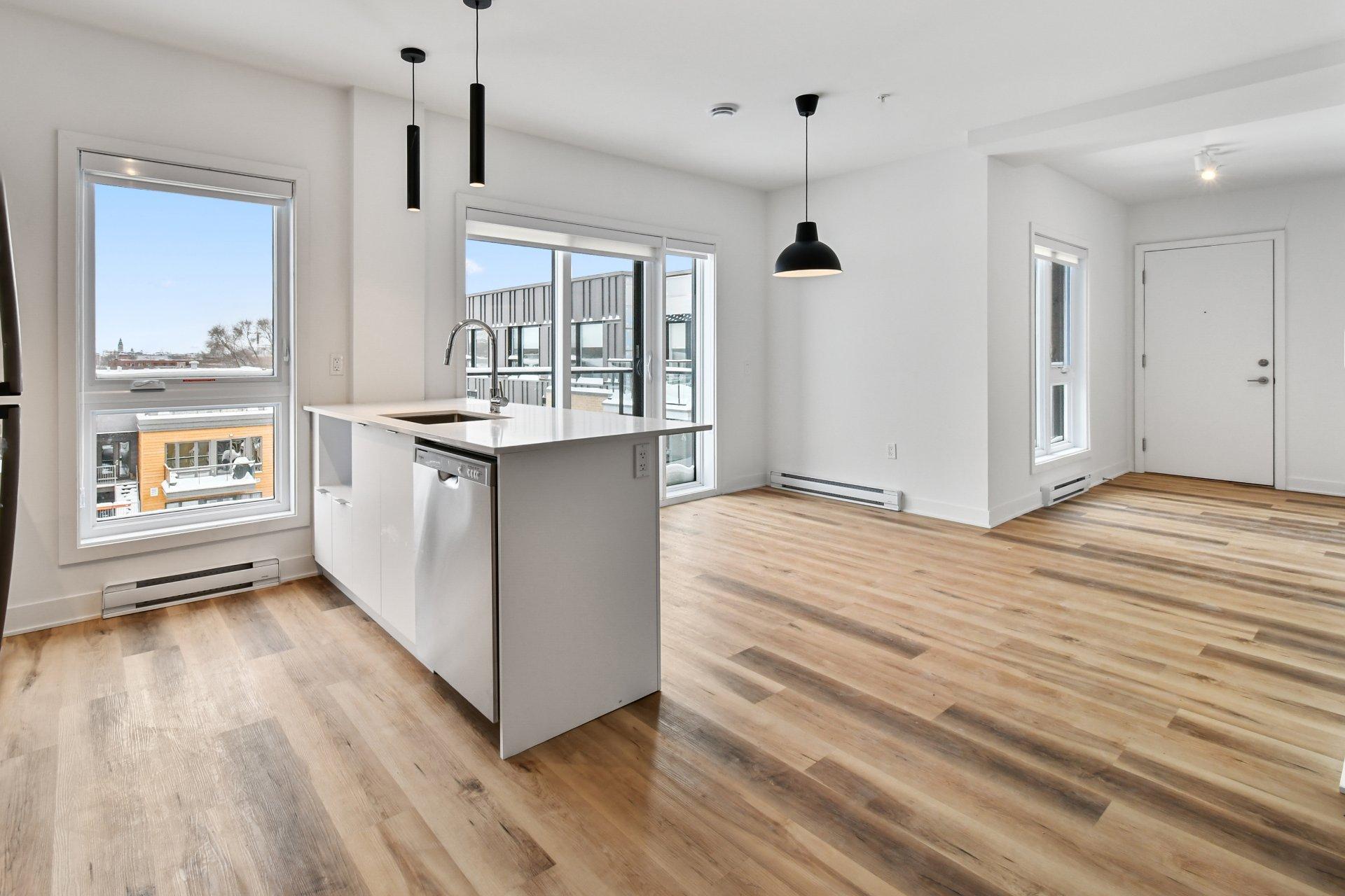 









2121


Av. Papineau

, 505,
Montréal (Ville-Marie),




QC
H2K4J5

