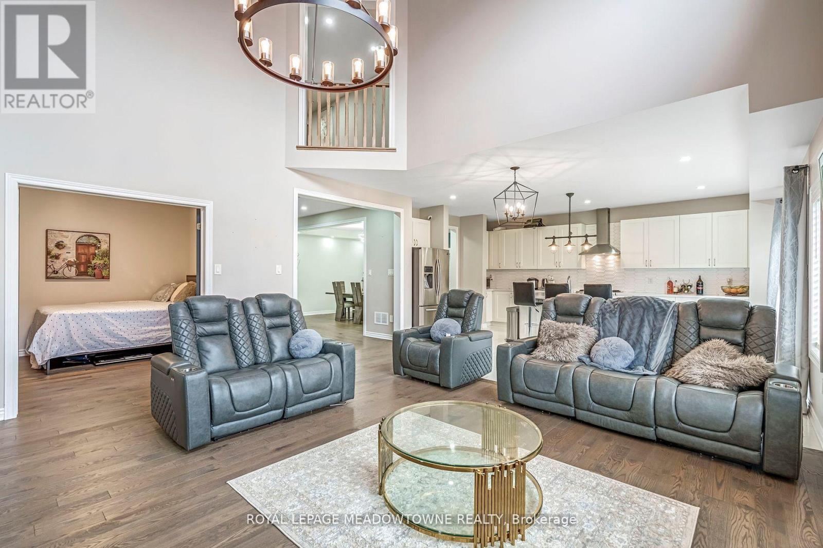 












1029 BARTON WAY

,
Innisfil,




Ontario
L9S4R7

