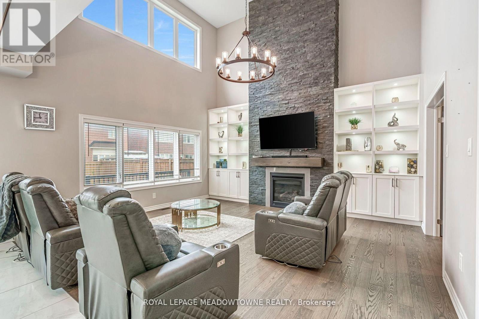 












1029 BARTON WAY

,
Innisfil,




Ontario
L9S4R7

