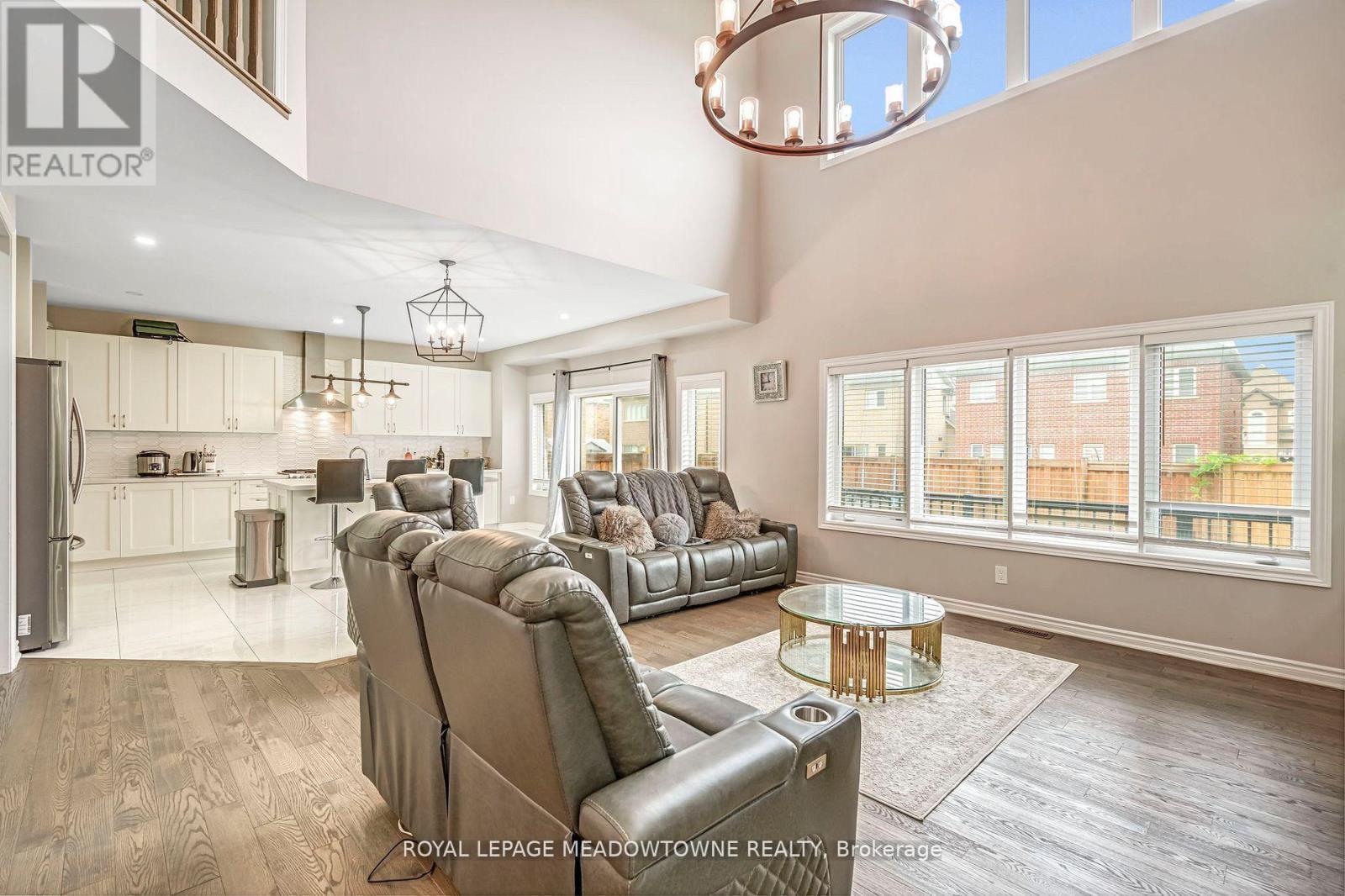 












1029 BARTON WAY

,
Innisfil,




Ontario
L9S4R7

