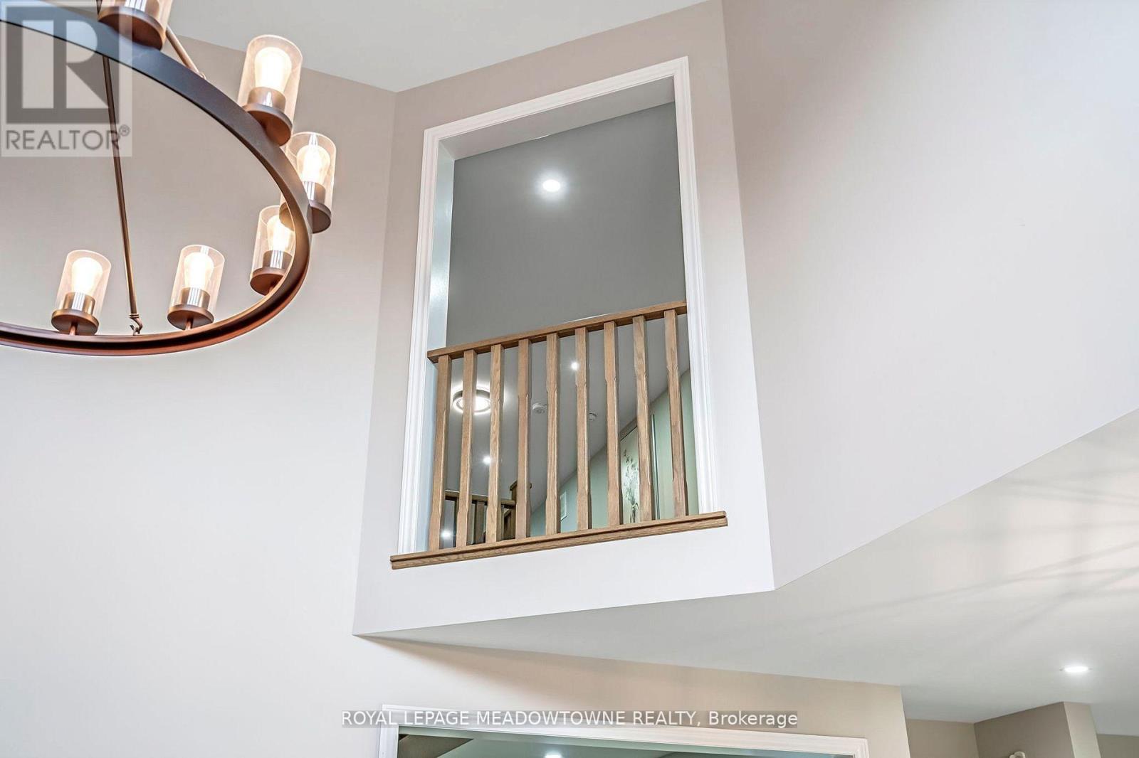 












1029 BARTON WAY

,
Innisfil,




Ontario
L9S4R7

