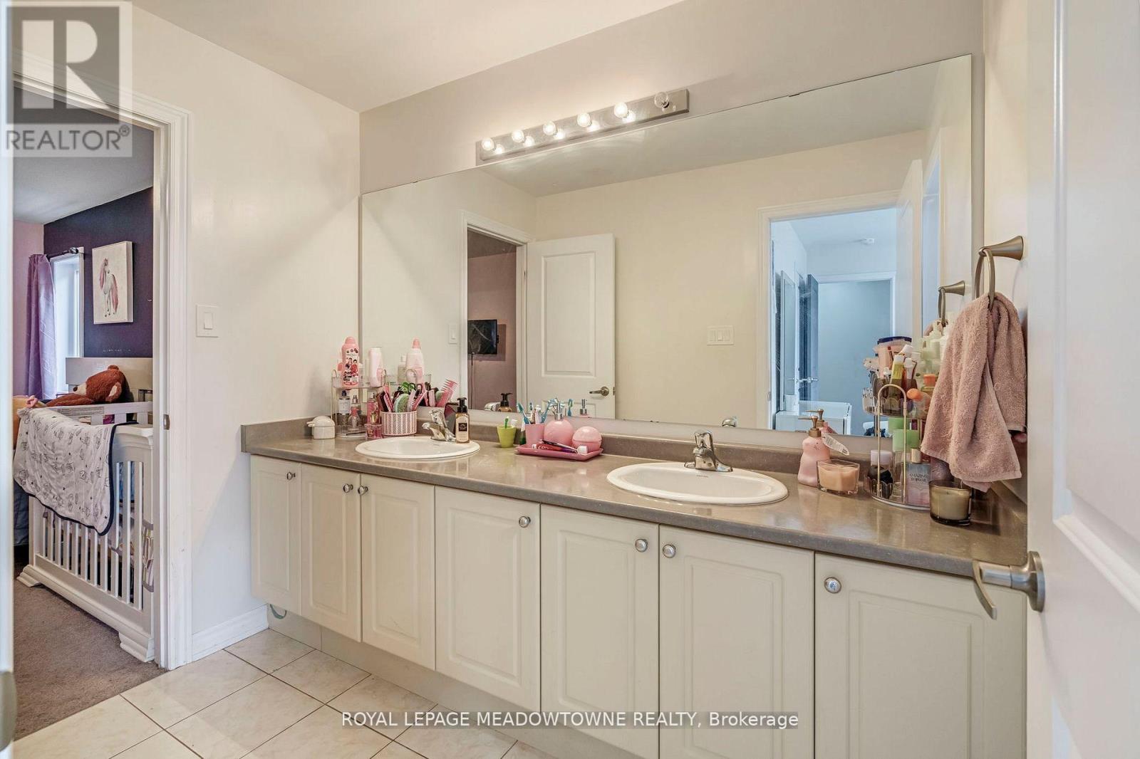 












1029 BARTON WAY

,
Innisfil,




Ontario
L9S4R7

