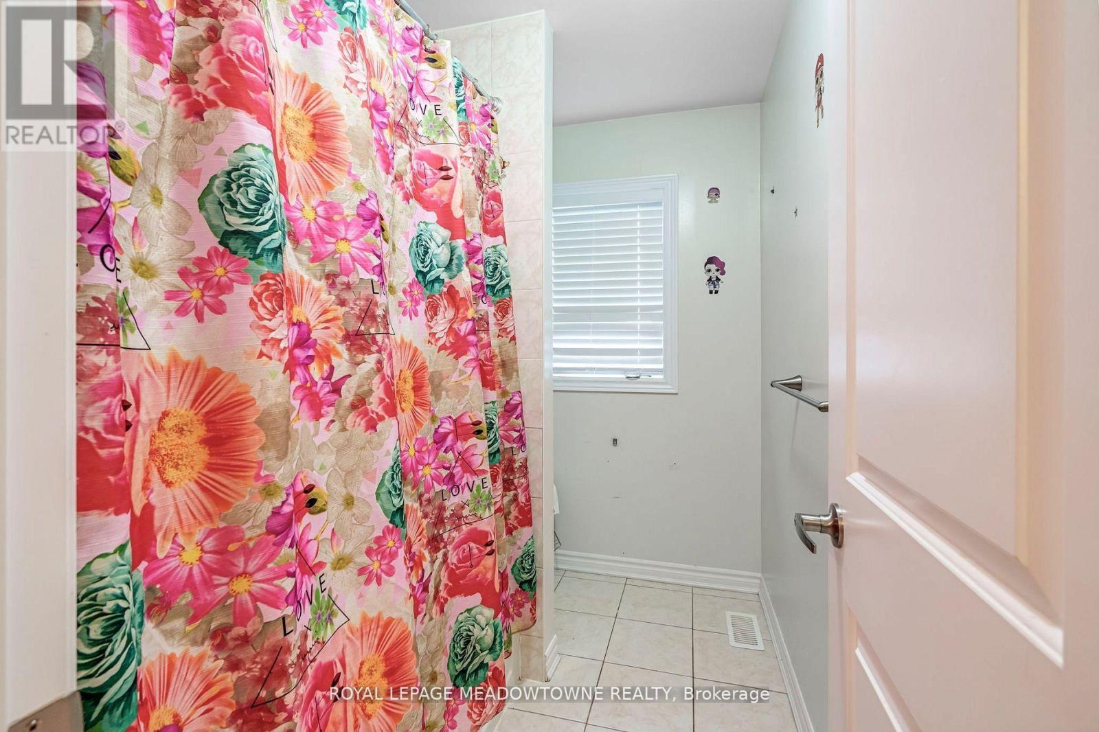 












1029 BARTON WAY

,
Innisfil,




Ontario
L9S4R7

