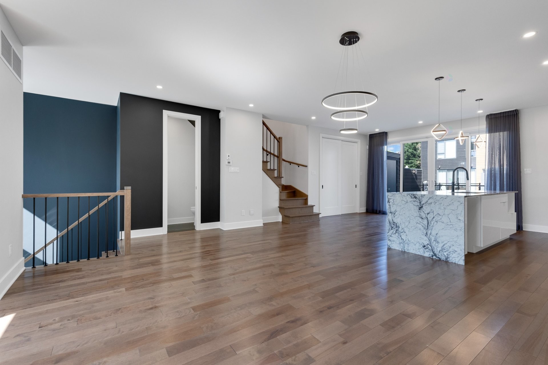 









366


Rue de Belledonne

,
Blainville,




QC
J7C0Z3

