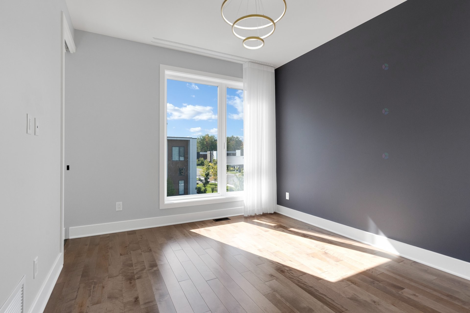 









366


Rue de Belledonne

,
Blainville,




QC
J7C0Z3

