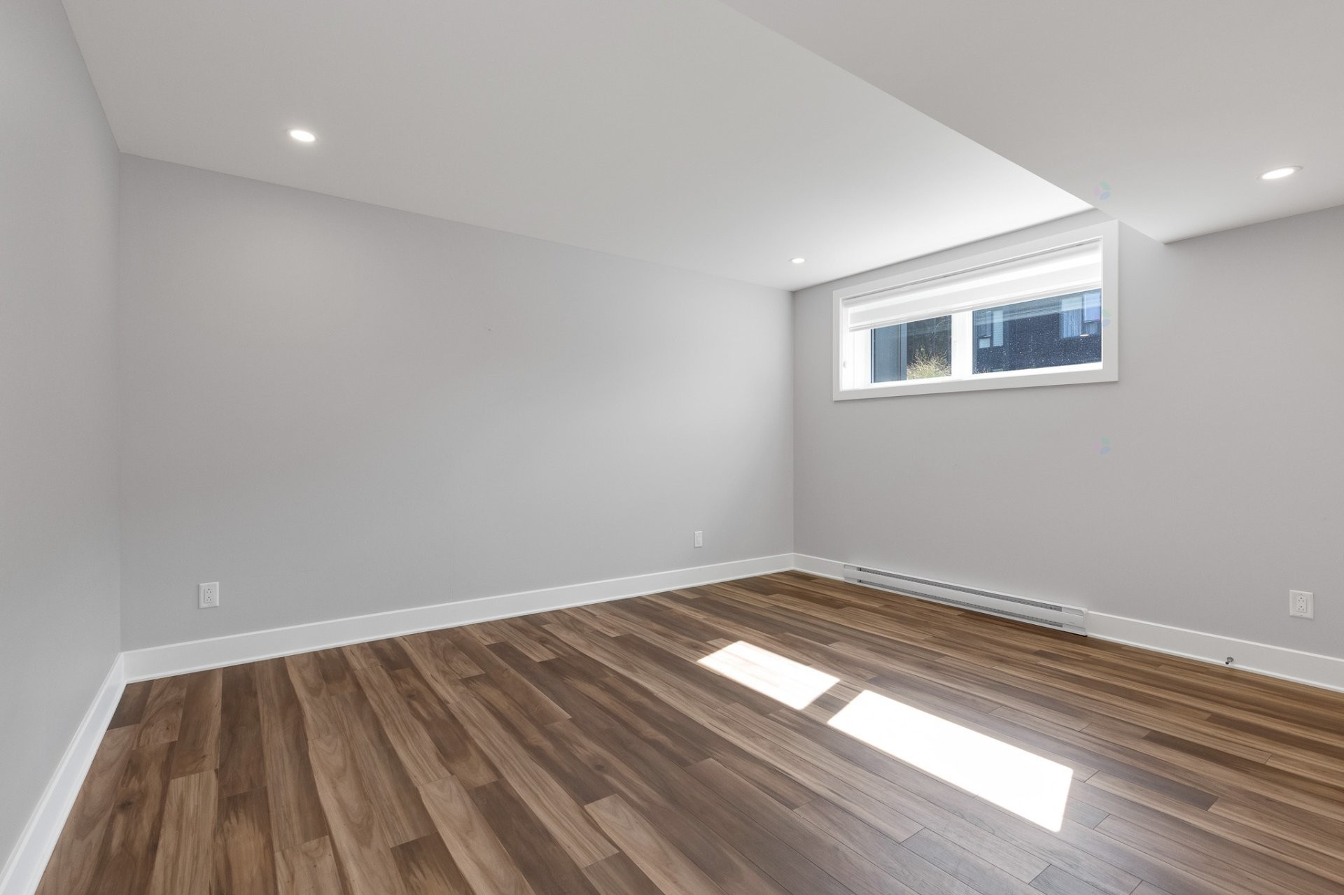 









366


Rue de Belledonne

,
Blainville,




QC
J7C0Z3

