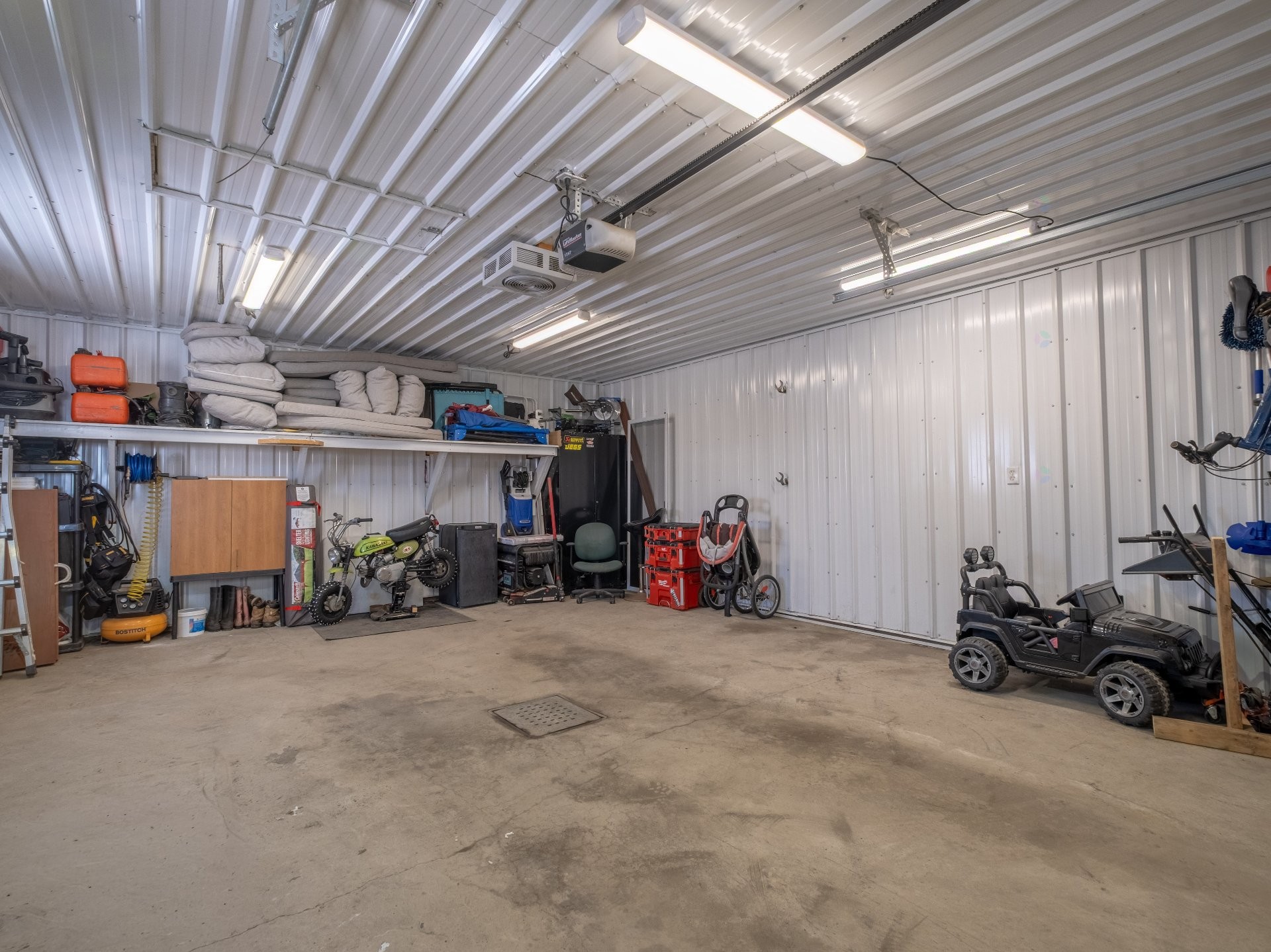 









93


Rue Guilbault

,
Yamaska,




QC
J0G1X0

