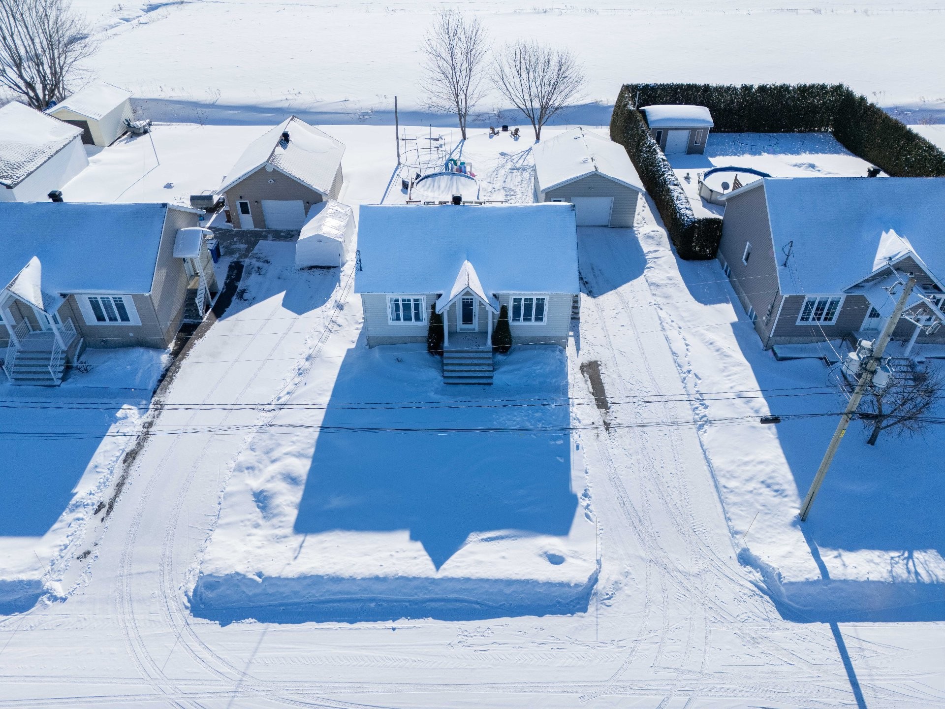 









93


Rue Guilbault

,
Yamaska,




QC
J0G1X0

