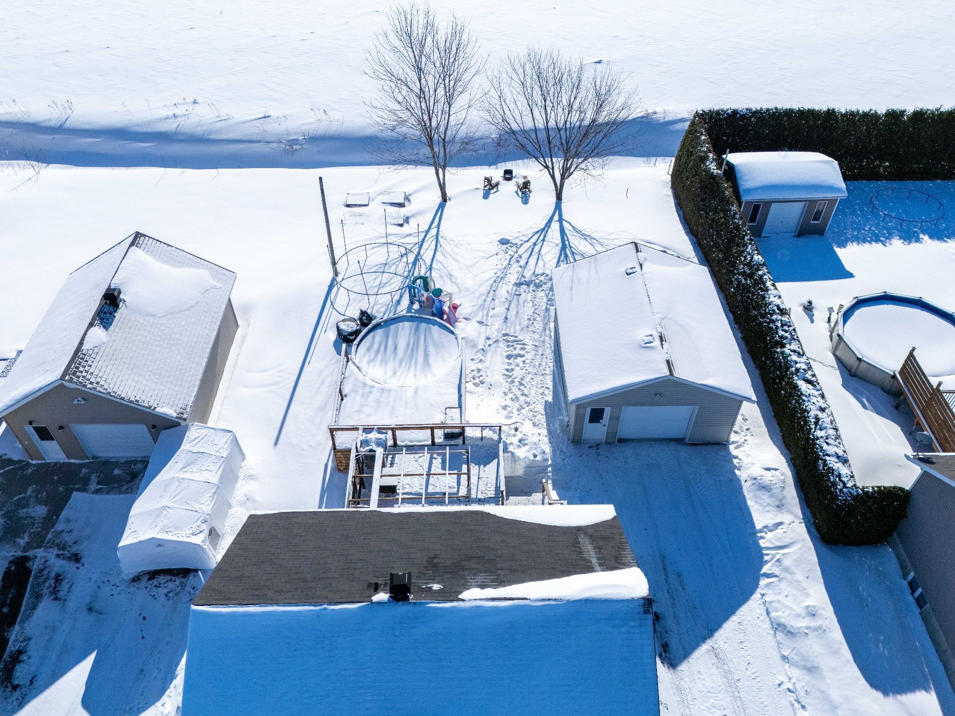 









93


Rue Guilbault

,
Yamaska,




QC
J0G1X0

