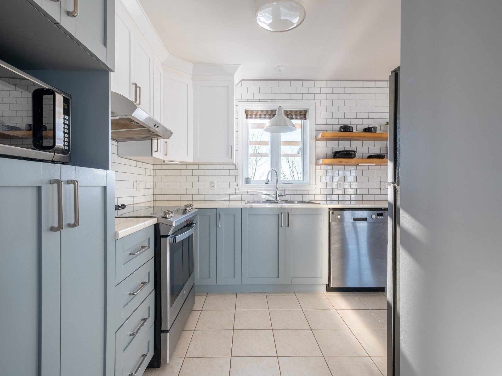 









93


Rue Guilbault

,
Yamaska,




QC
J0G1X0

