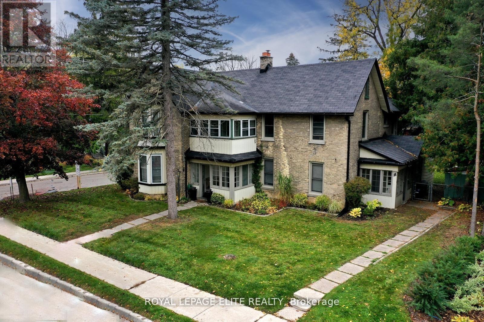 












18-20 REUBEN STREET

,
Aurora,




Ontario
L4G2M2

