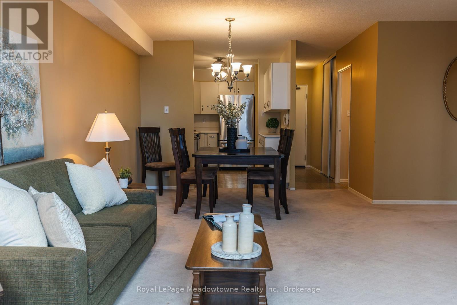 












605 - 81 MILLSIDE DRIVE

,
Milton (OM Old Milton),




Ontario
L9T3X4

