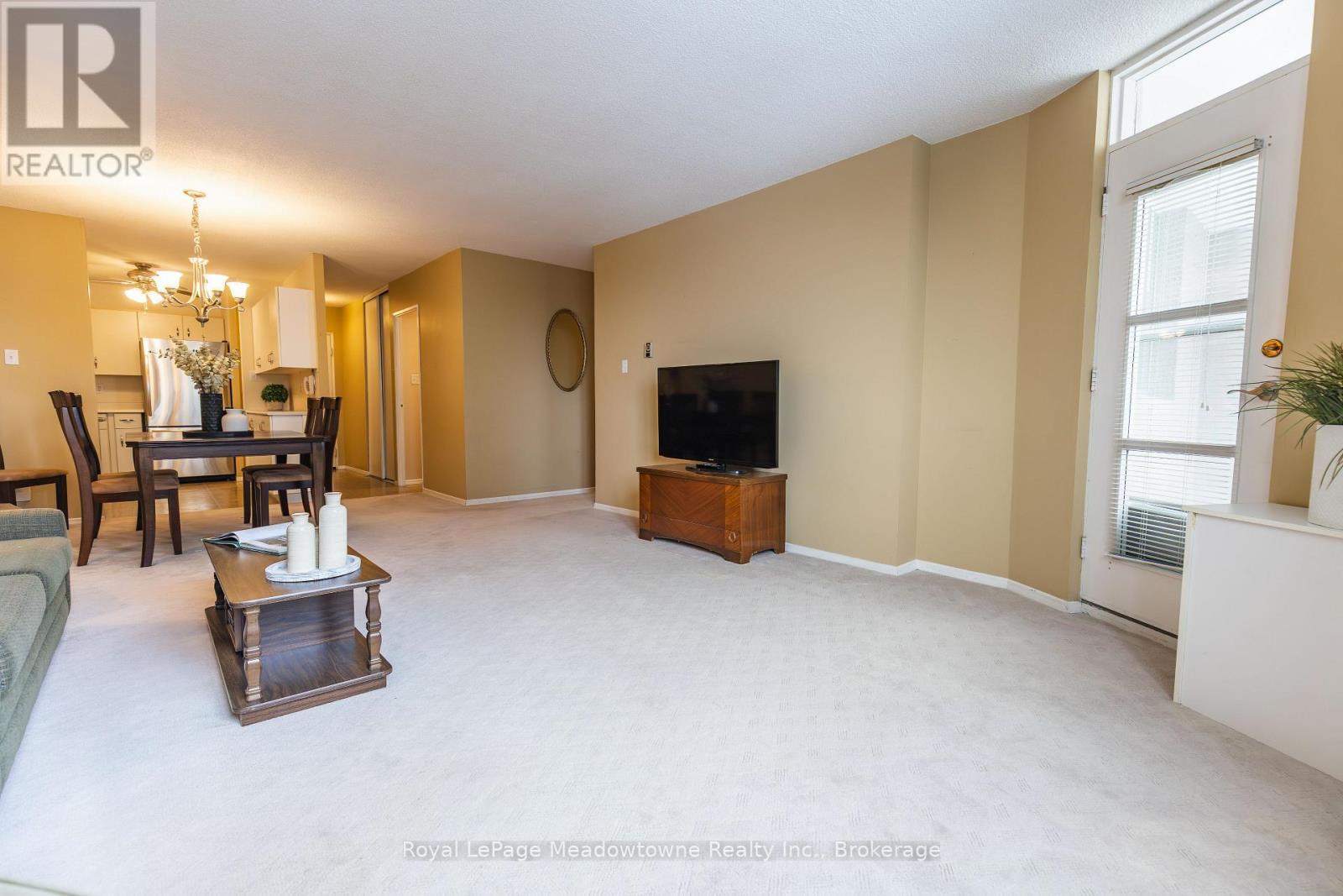 












605 - 81 MILLSIDE DRIVE

,
Milton (OM Old Milton),




Ontario
L9T3X4

