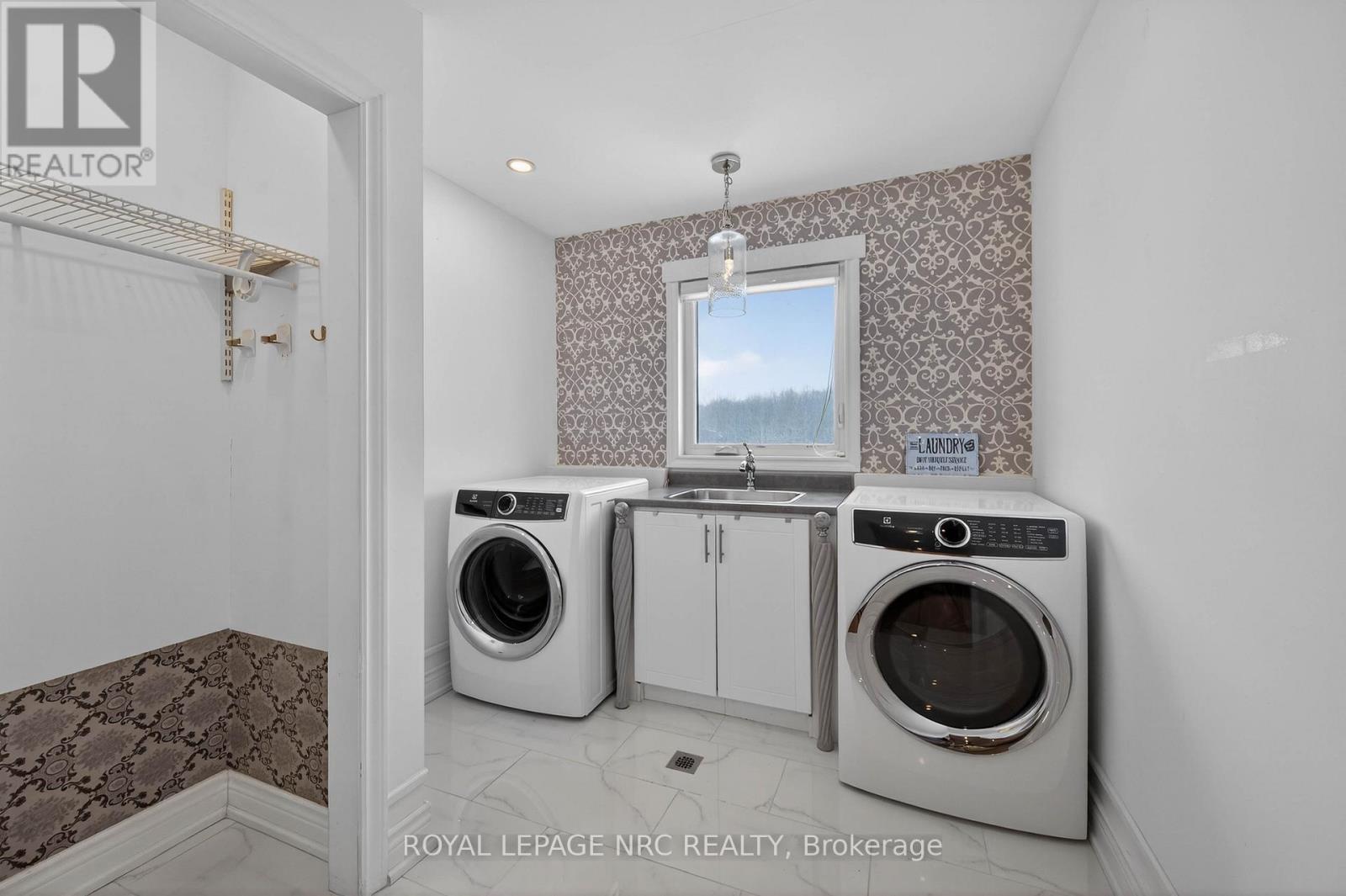 












50858 O'REILLY'S ROAD S

,
Wainfleet (Marshville/Winger),




Ontario
L0S1V0

