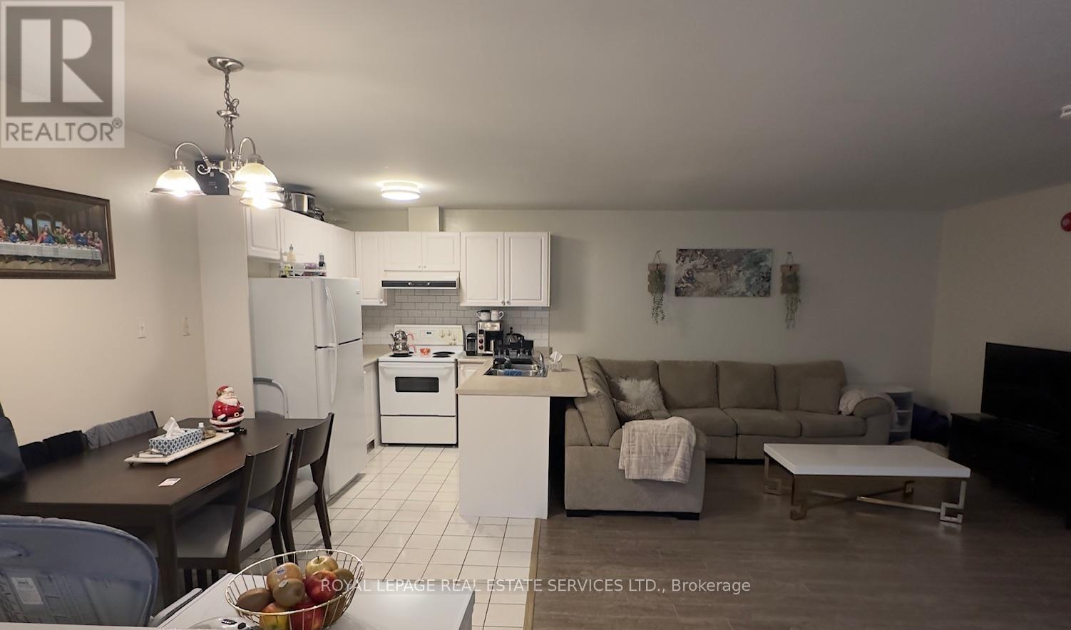 












205 - 10055 KEELE STREET

,
Vaughan,




Ontario
L6A1R7

