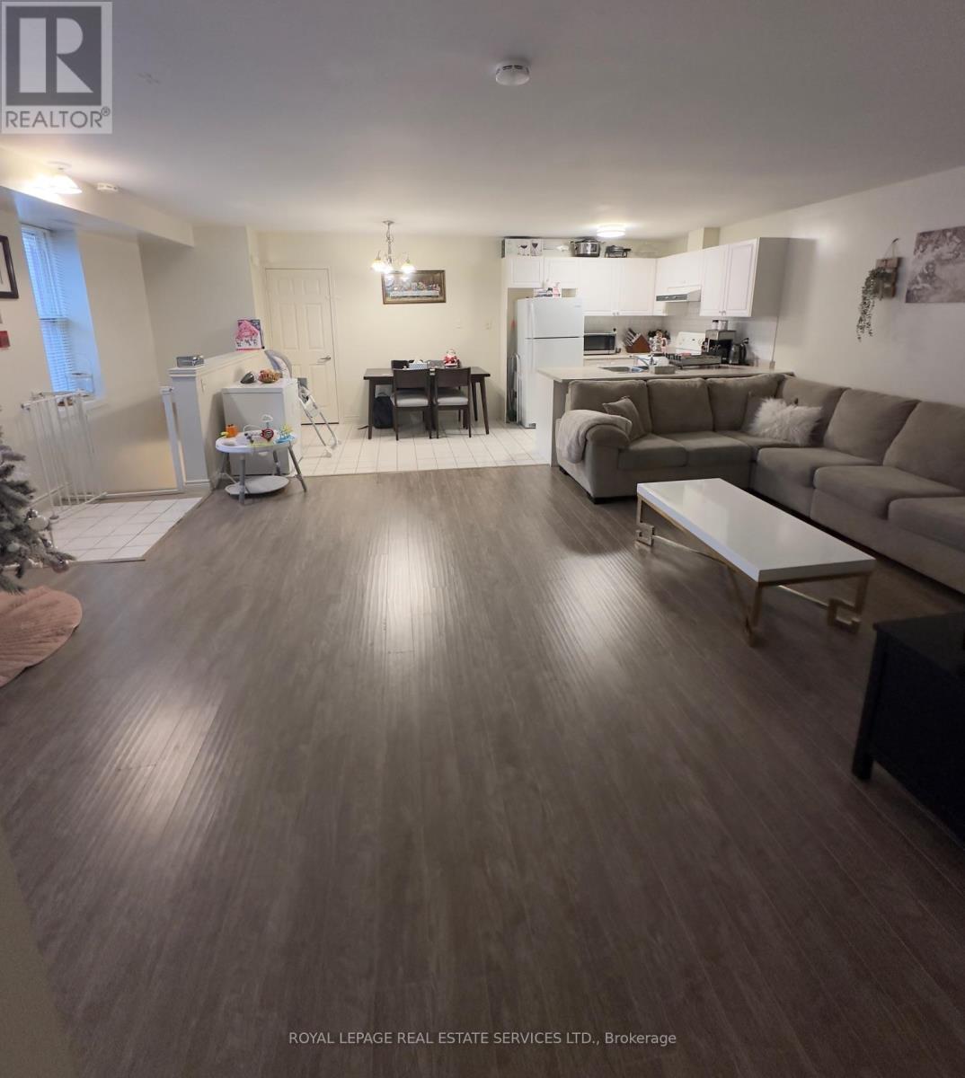 












205 - 10055 KEELE STREET

,
Vaughan,




Ontario
L6A1R7

