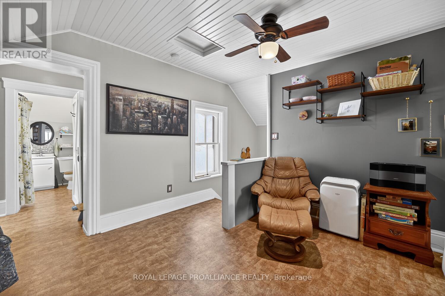 












37 ORCHARD STREET

,
Brockville,




Ontario
K6V2J6

