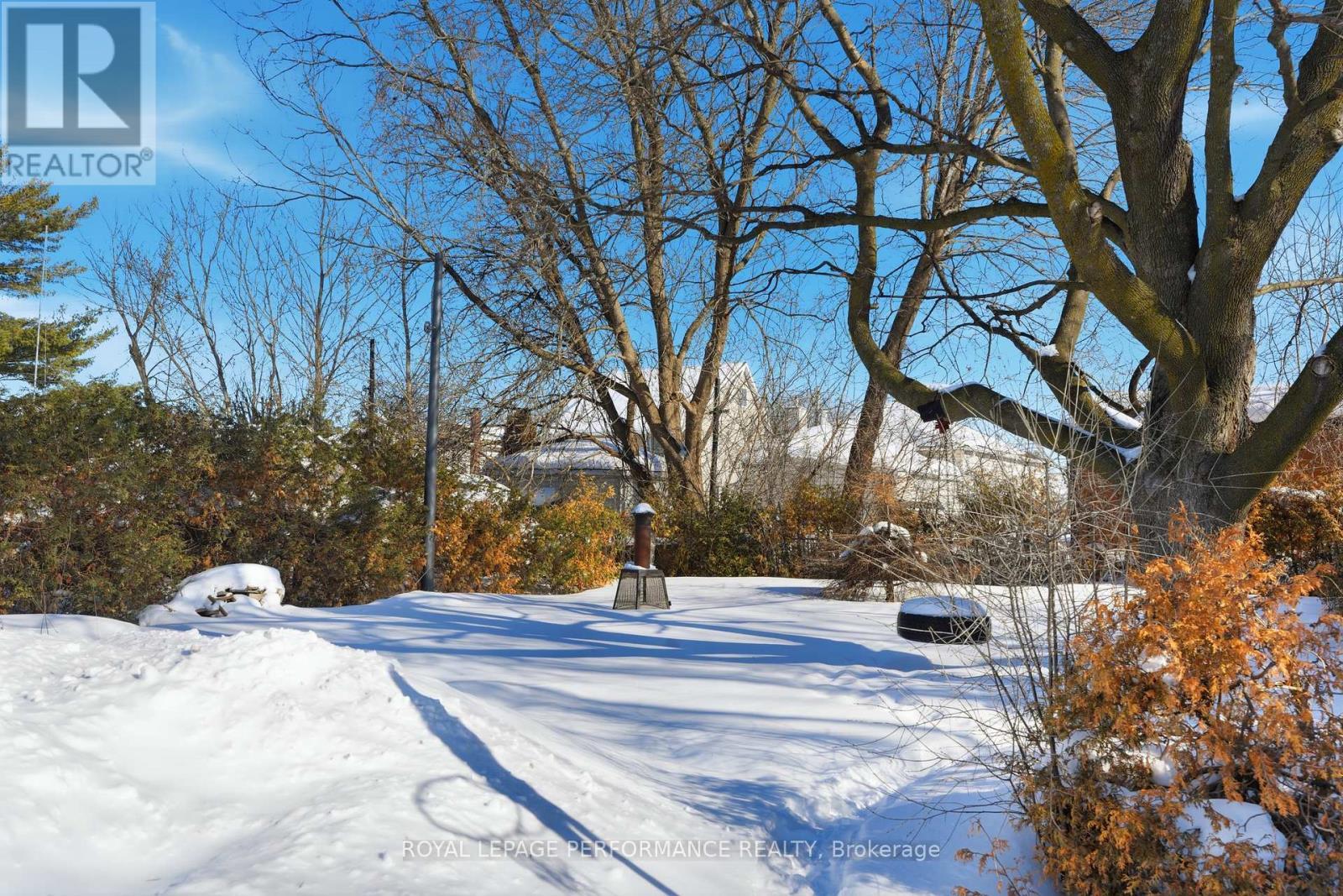 












263 CAMERON STREET

,
Hawkesbury,




Ontario
K6A2B3

