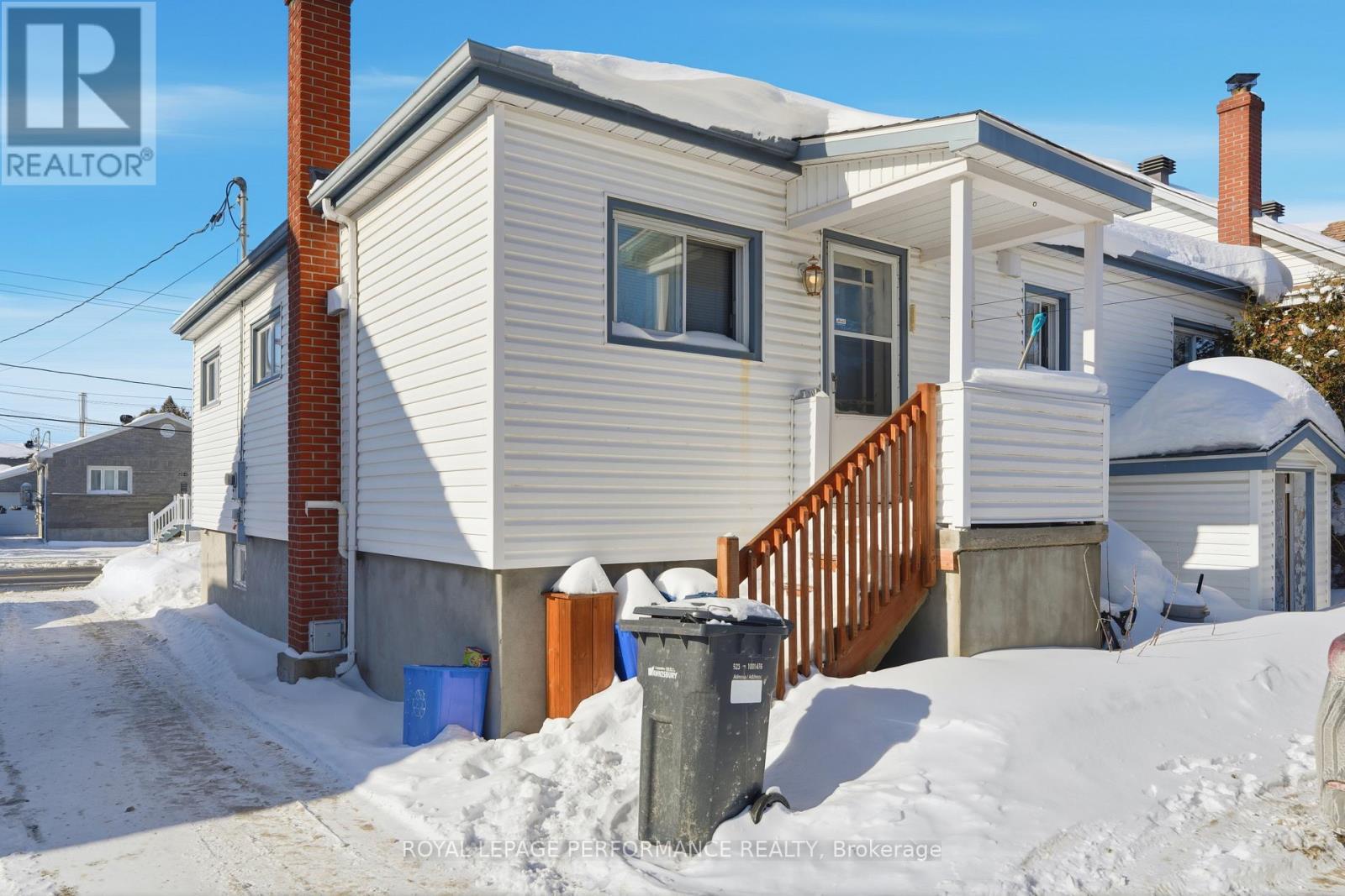 












263 CAMERON STREET

,
Hawkesbury,




Ontario
K6A2B3

