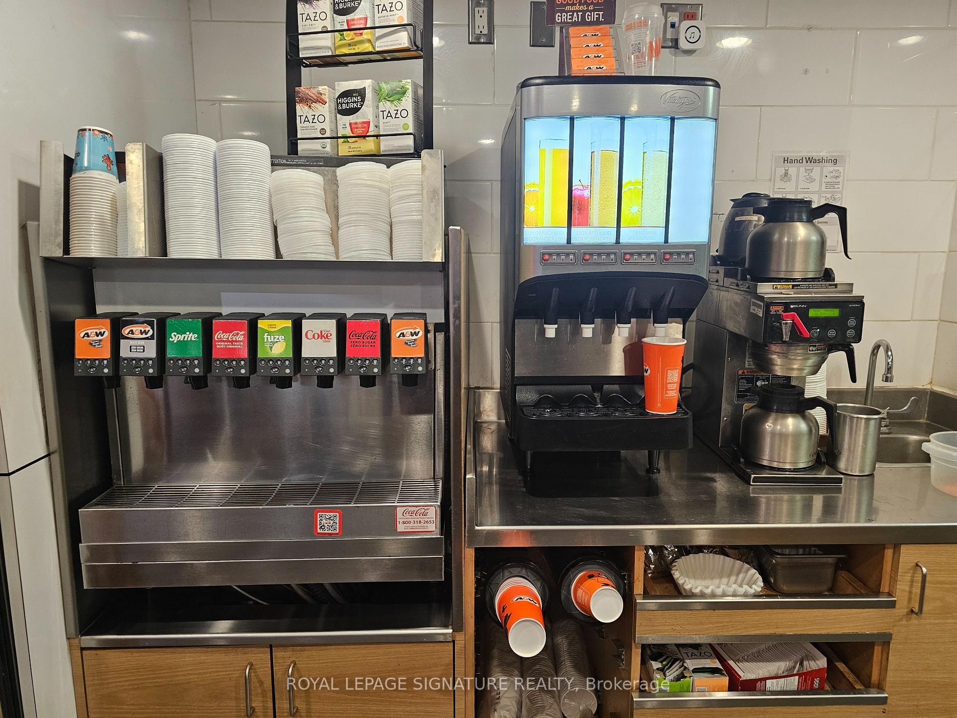 









500


Bloor

Street West,
Toronto,




ON
M5S 1Y3

