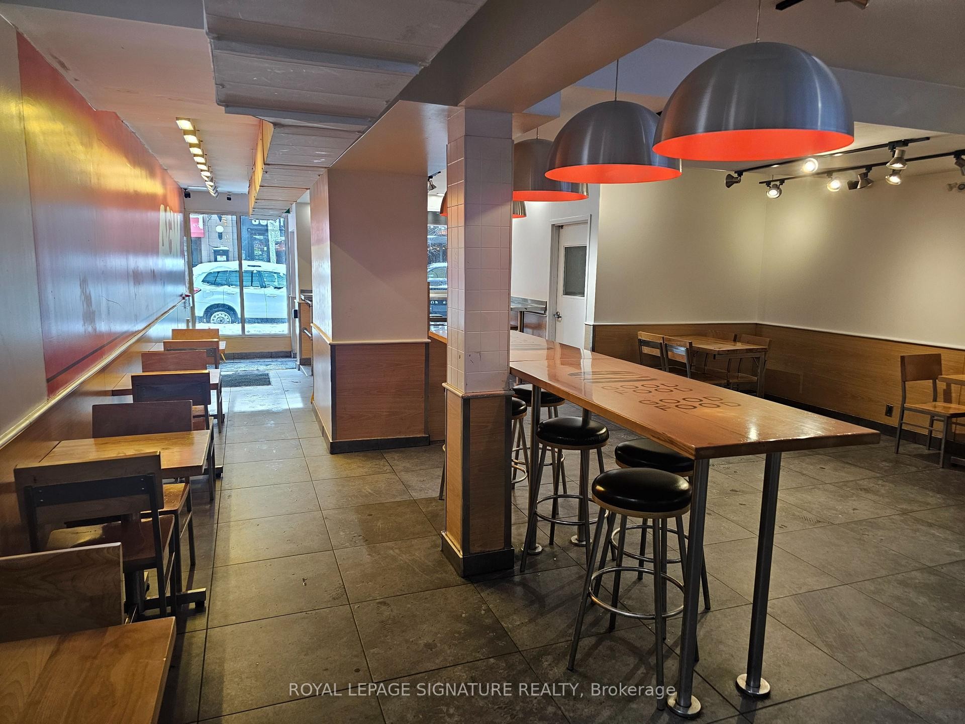 









500


Bloor

Street West,
Toronto,




ON
M5S 1Y3

