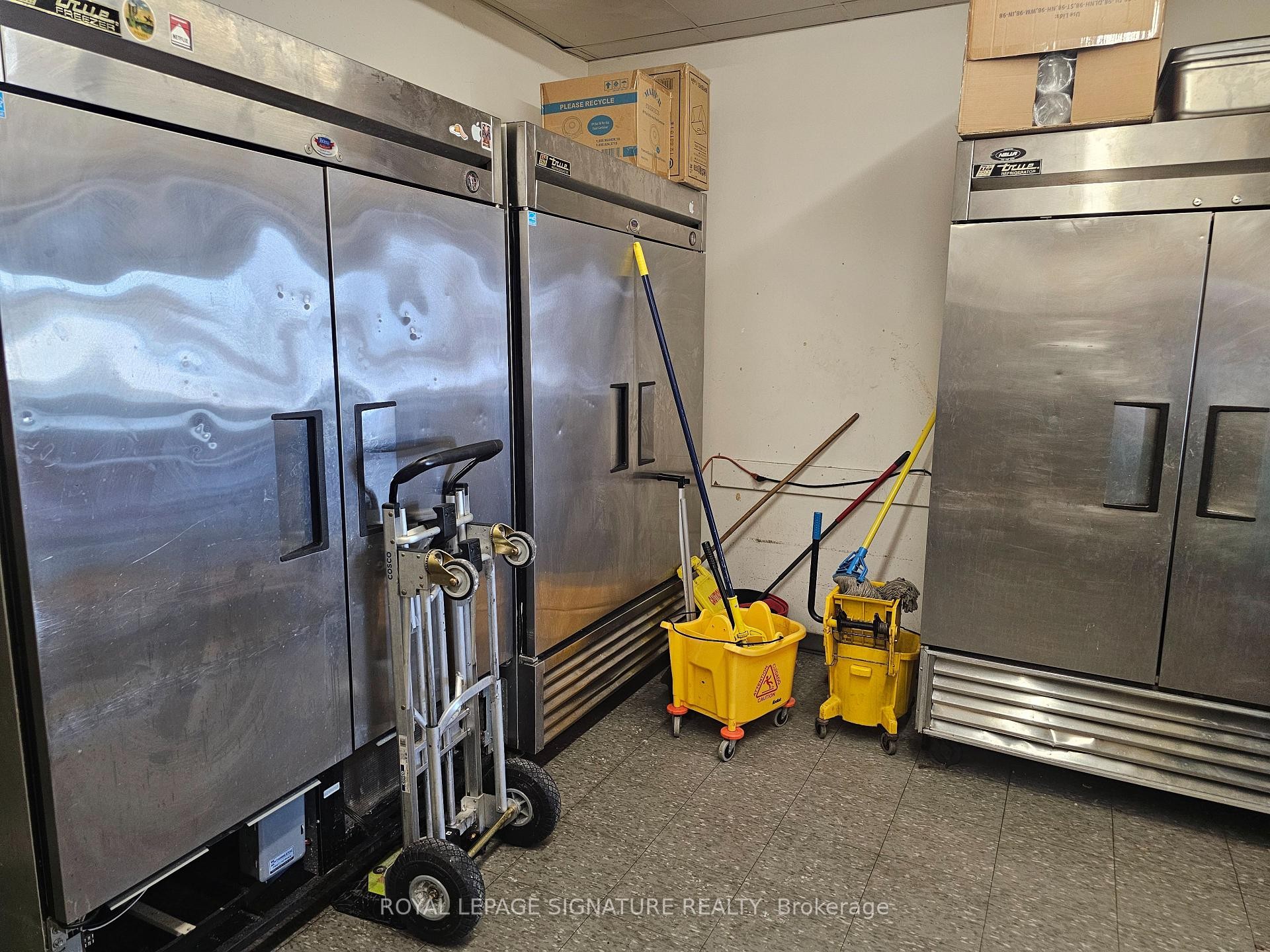 









7575


Keele

Street, 1,
Vaughan,




ON
L4K 4X3

