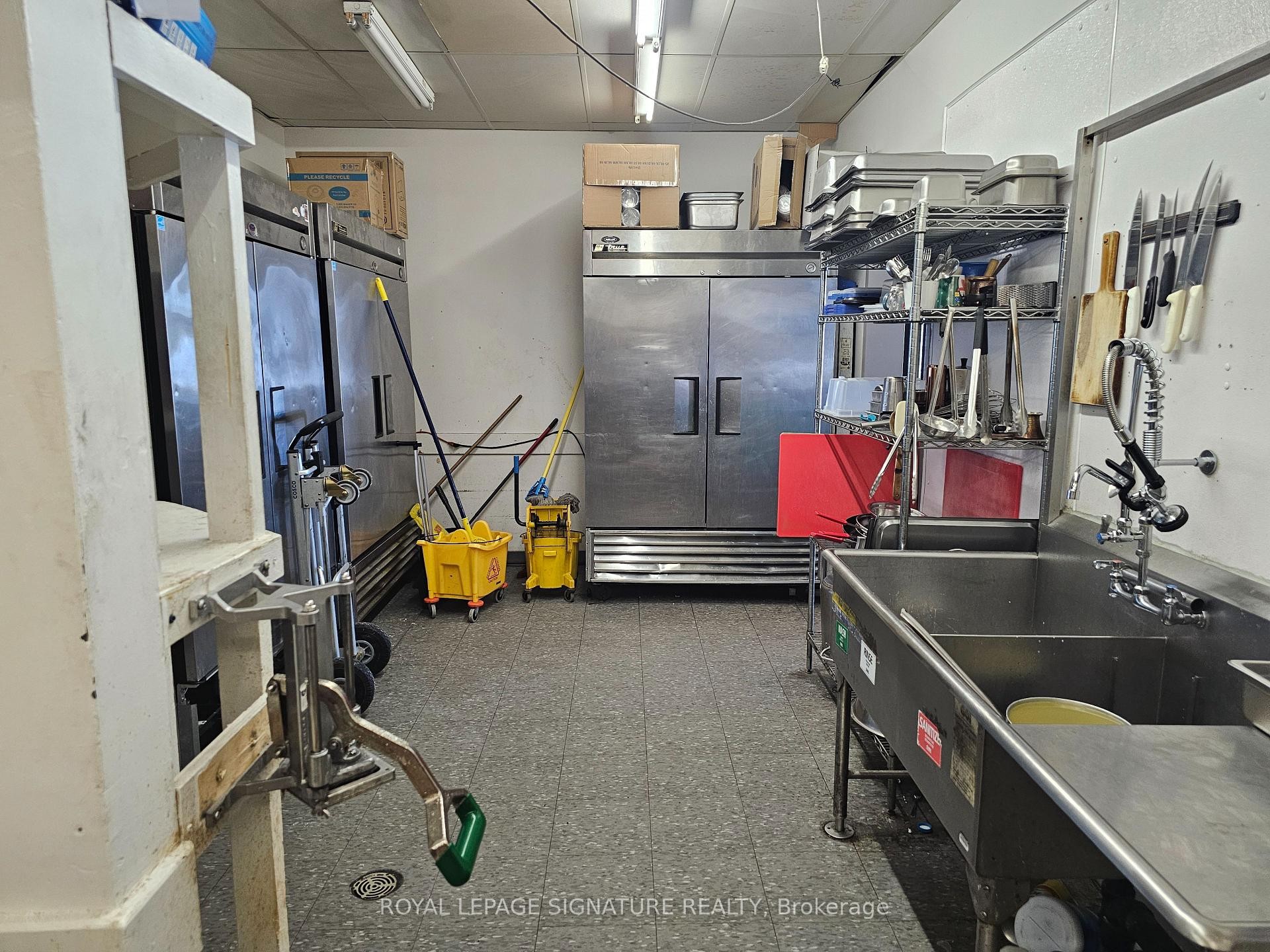 









7575


Keele

Street, 1,
Vaughan,




ON
L4K 4X3

