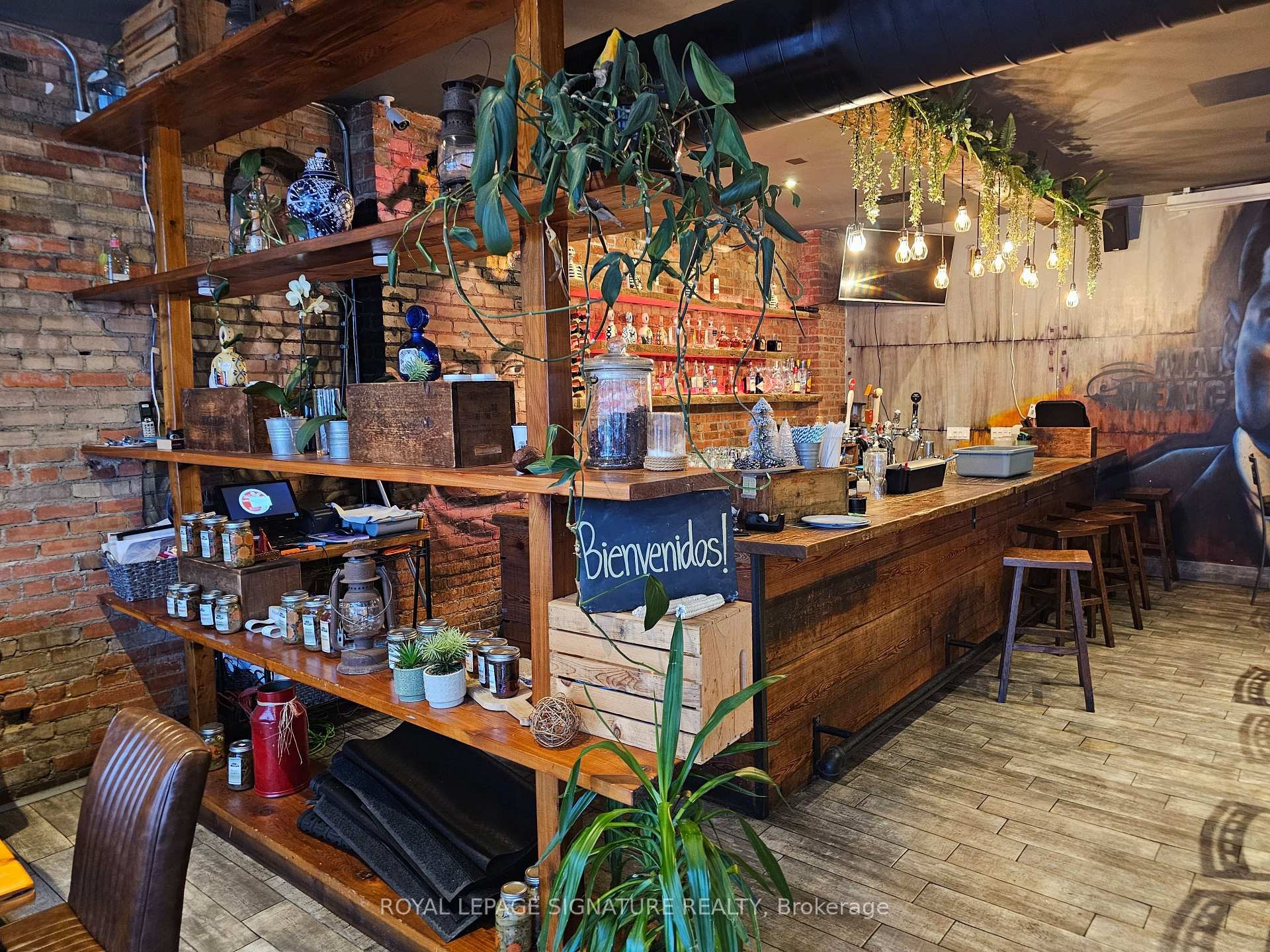 









405


Jane

Street,
Toronto,




ON
M6S 3Z6

