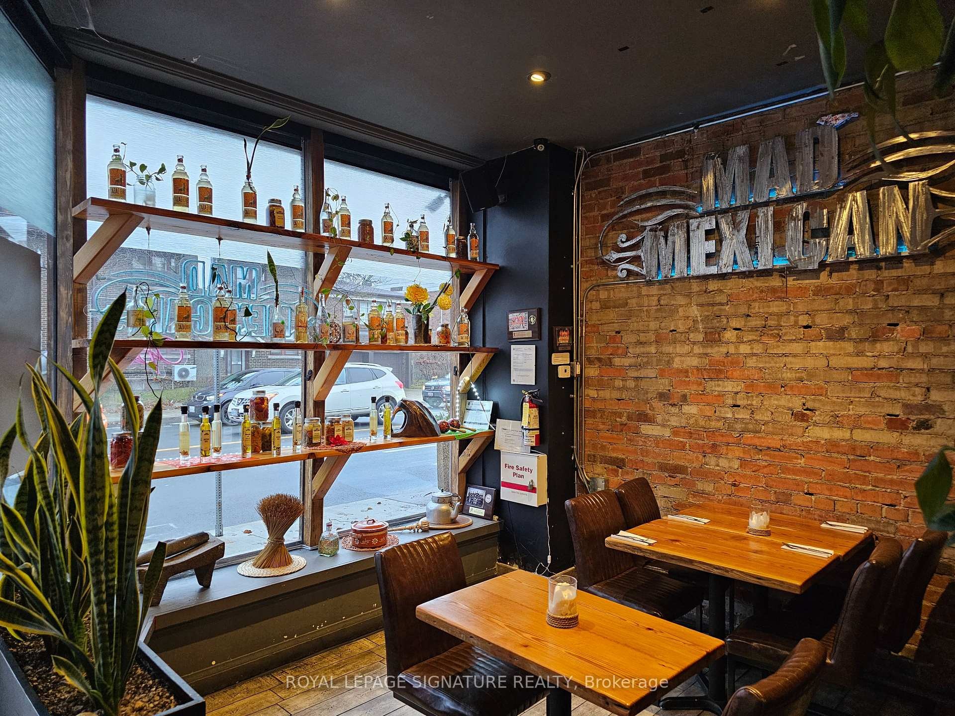 









405


Jane

Street,
Toronto,




ON
M6S 3Z6

