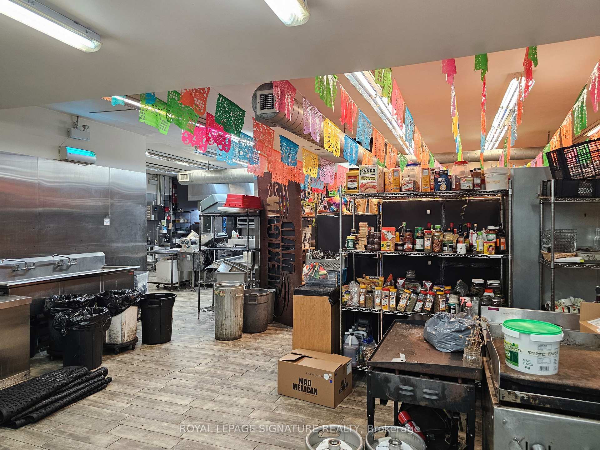 









405


Jane

Street,
Toronto,




ON
M6S 3Z6

