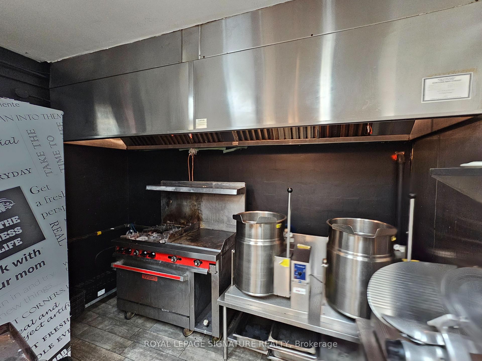 









405


Jane

Street,
Toronto,




ON
M6S 3Z6

