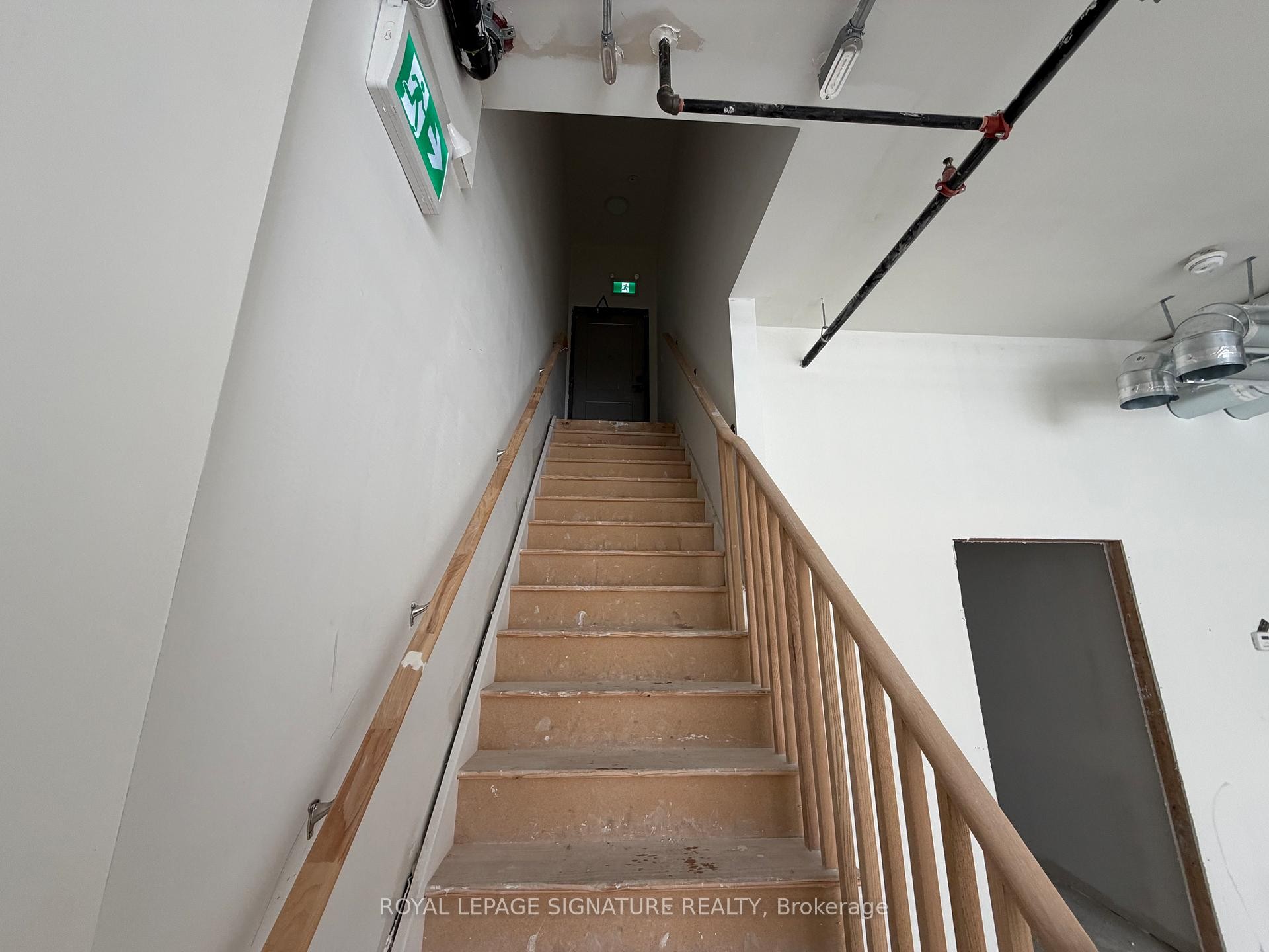 









220


Dissette

Street, 3,
Bradford West Gwillimbury,




ON
L3Z 3G8

