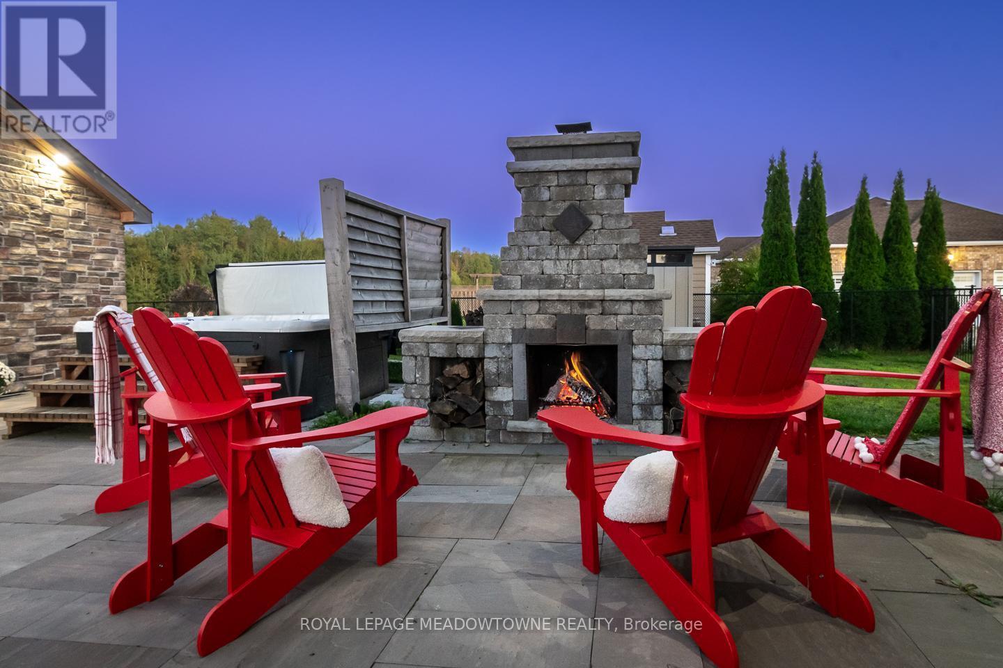 












63 STEWART DRIVE

,
Erin,




Ontario
N1H6H7

