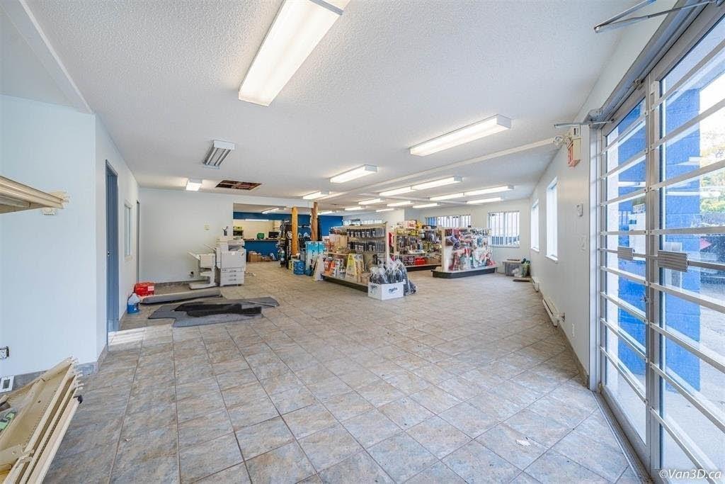 












6455 148 STREET

,
Surrey,




British Columbia
V3S3C5

