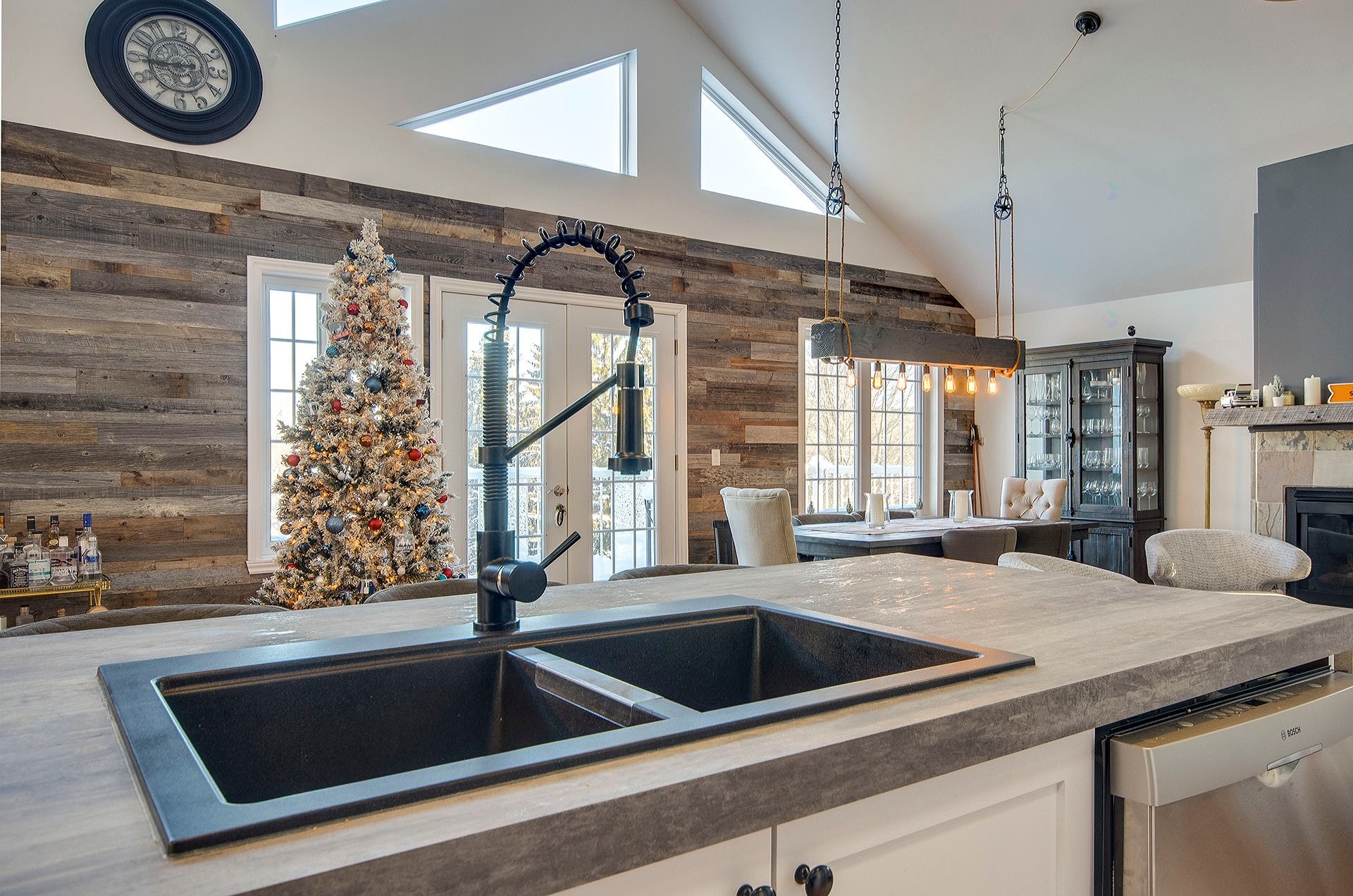 









138


Ch. Duhamel

,
Sutton,




QC
J0E2K0

