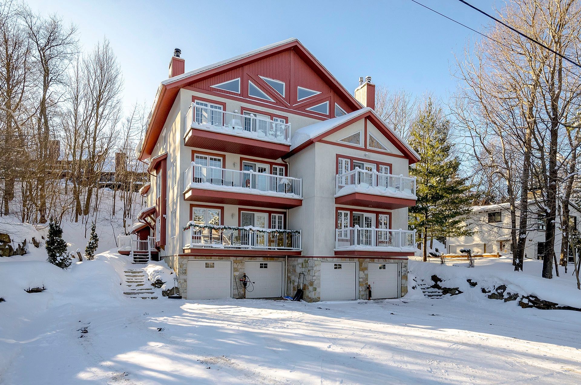 









138


Ch. Duhamel

,
Sutton,




QC
J0E2K0

