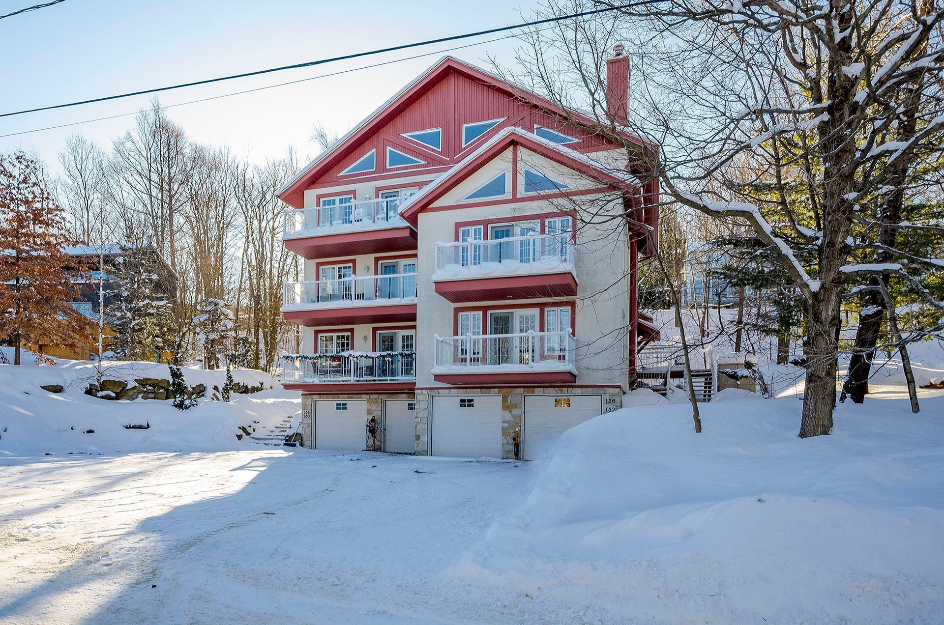 









138


Ch. Duhamel

,
Sutton,




QC
J0E2K0

