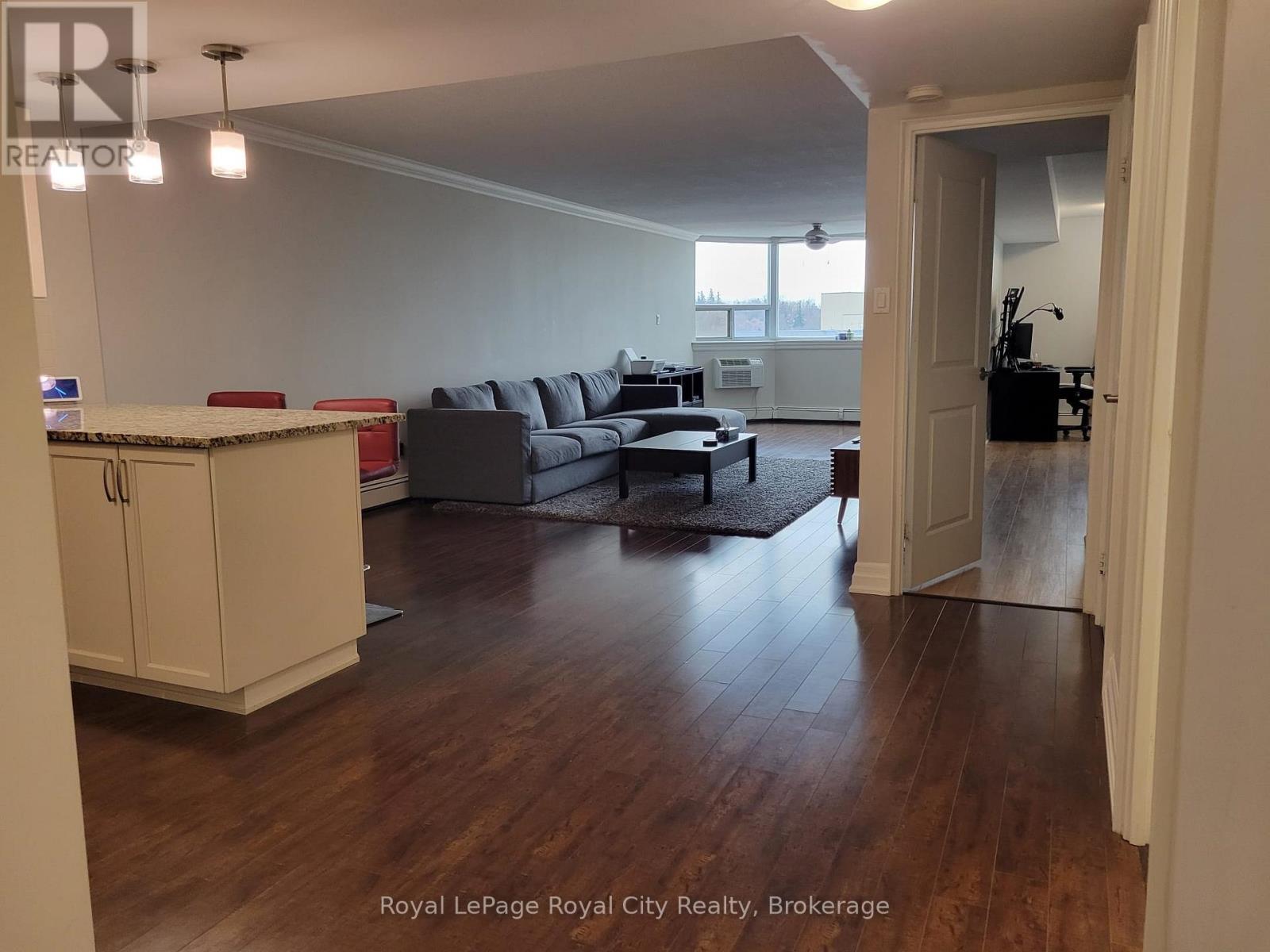 












608 - 55 YARMOUTH STREET

,
Guelph (Downtown),




Ontario
N1H7R4

