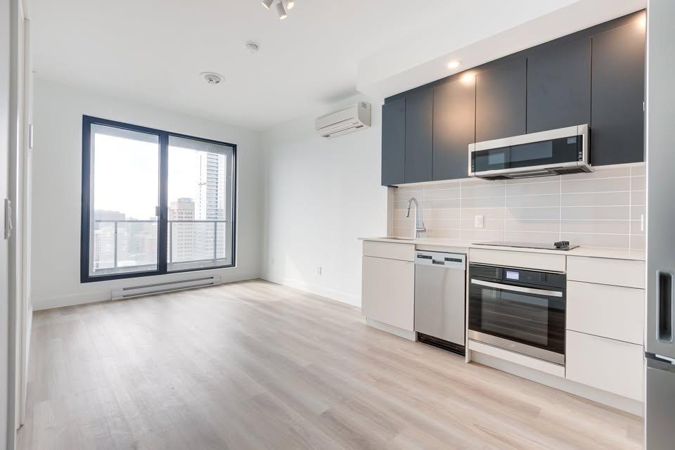 









1001


Rue Lucien-L'Allier

, 1009,
Montréal (Ville-Marie),




QC
H3G0G7

