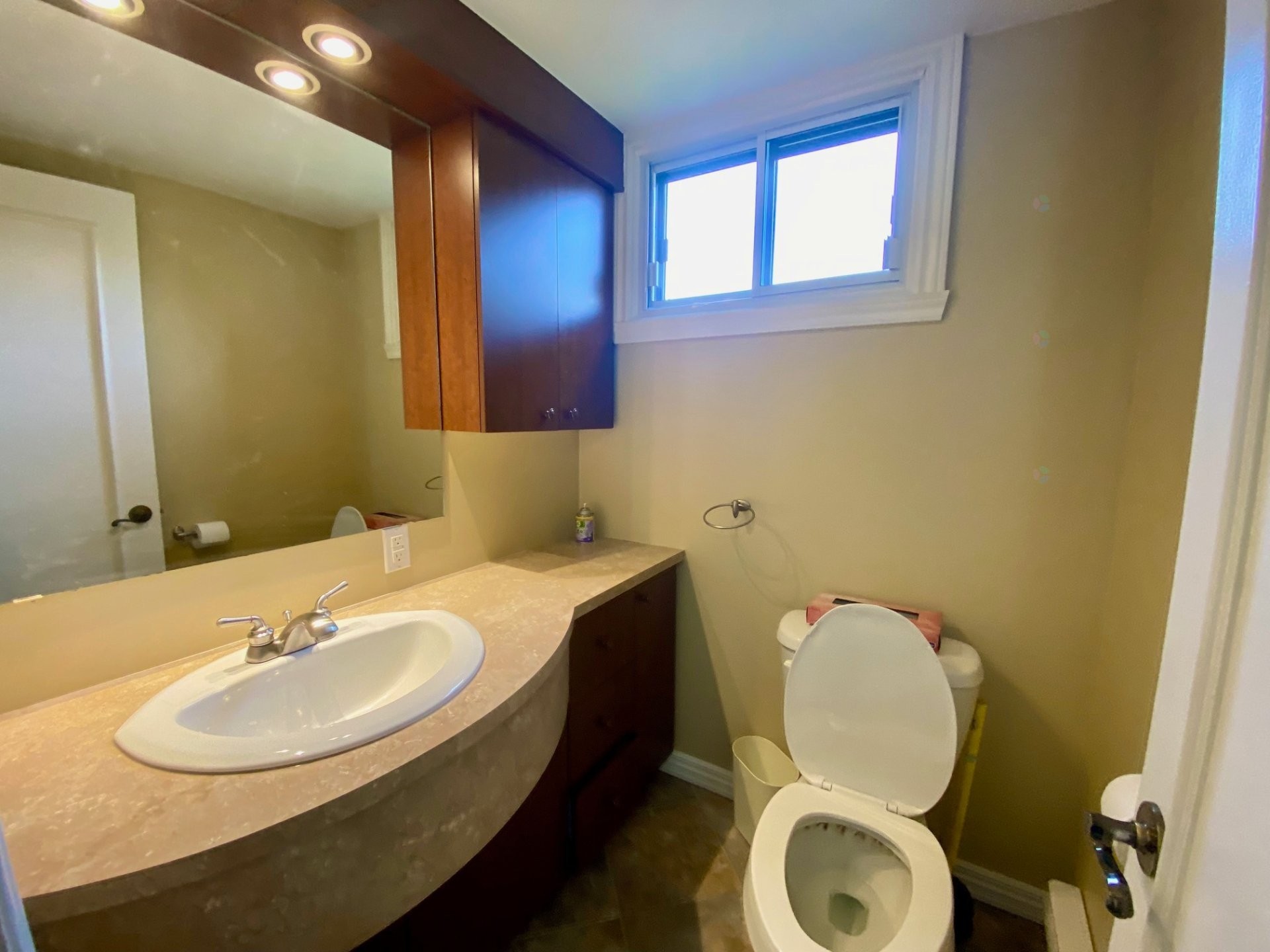 









280


Rue de Grenoble

, 10,
Sainte-Adèle,




QC
J8B2X3

