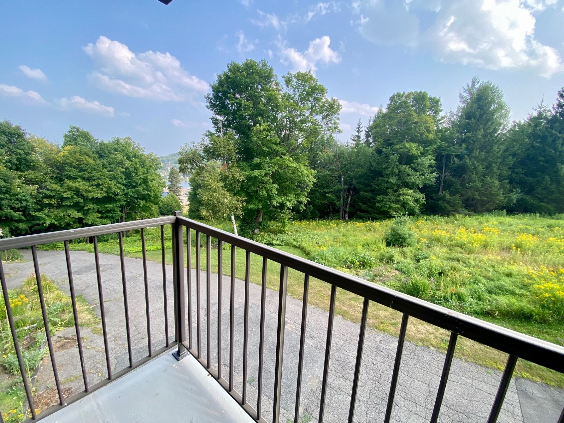 









280


Rue de Grenoble

, 10,
Sainte-Adèle,




QC
J8B2X3

