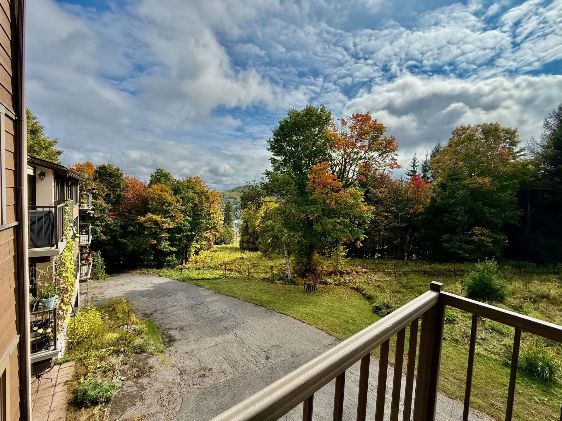 









280


Rue de Grenoble

, 10,
Sainte-Adèle,




QC
J8B2X3

