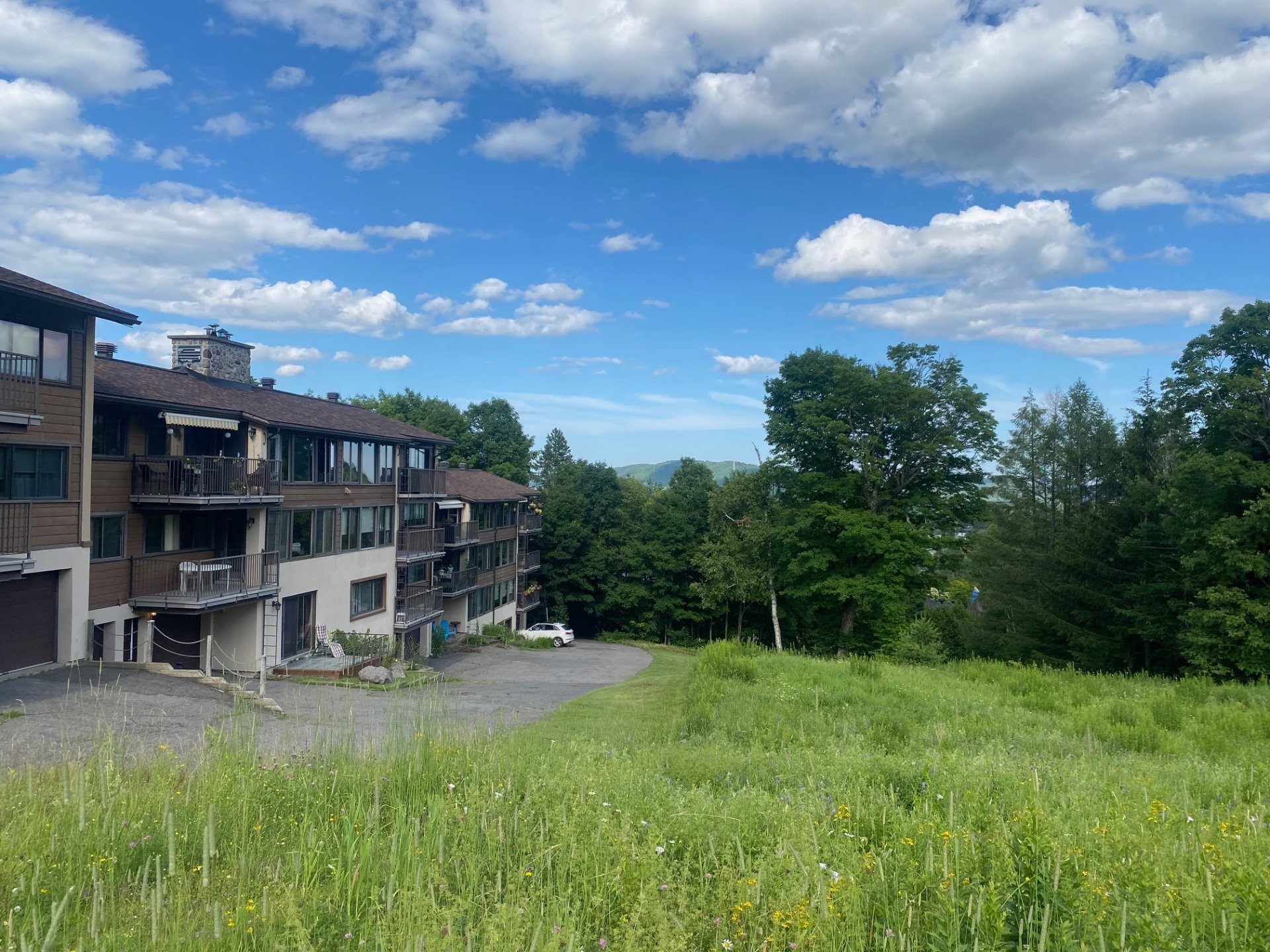 









280


Rue de Grenoble

, 10,
Sainte-Adèle,




QC
J8B2X3

